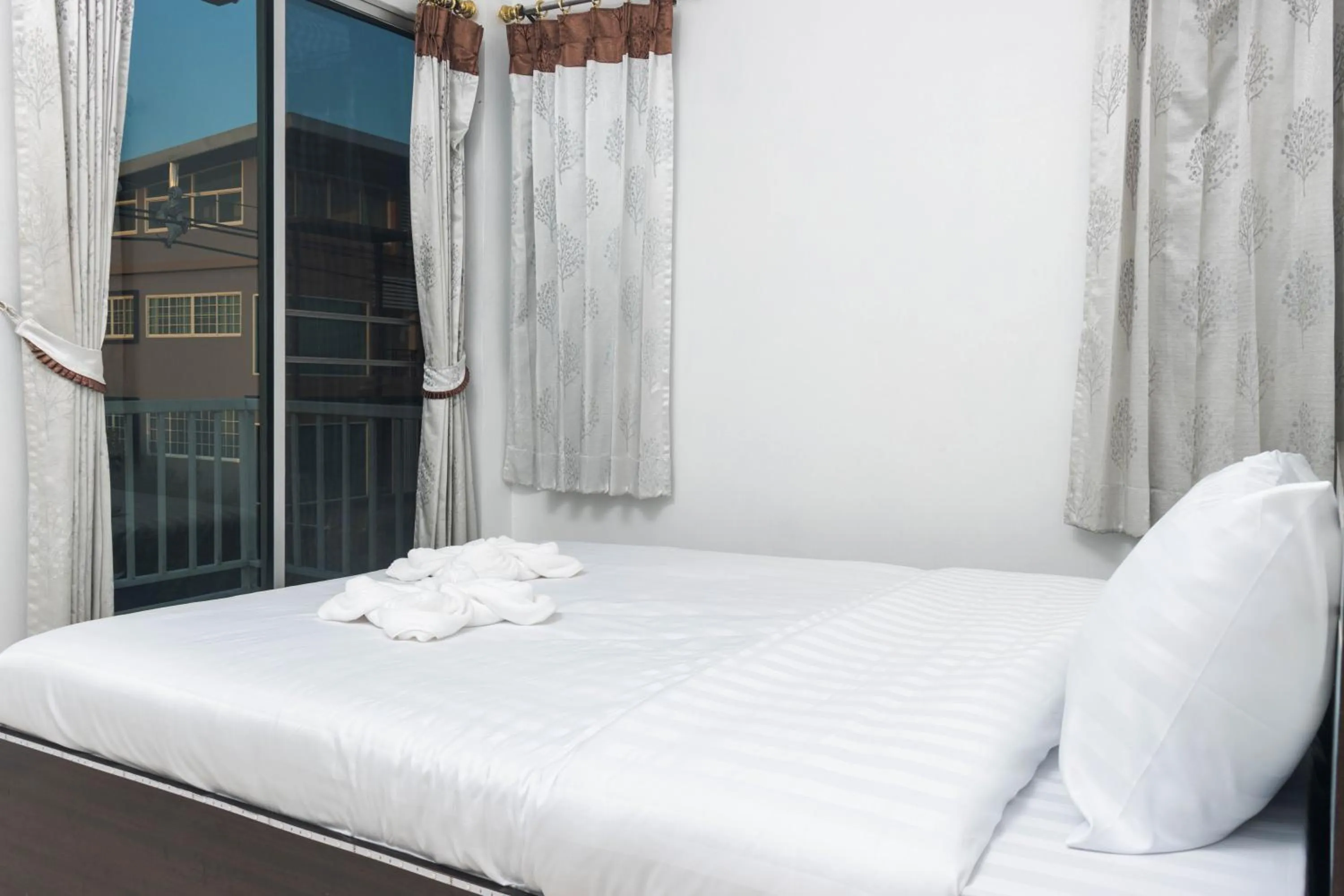 Bed in Taw Win Place