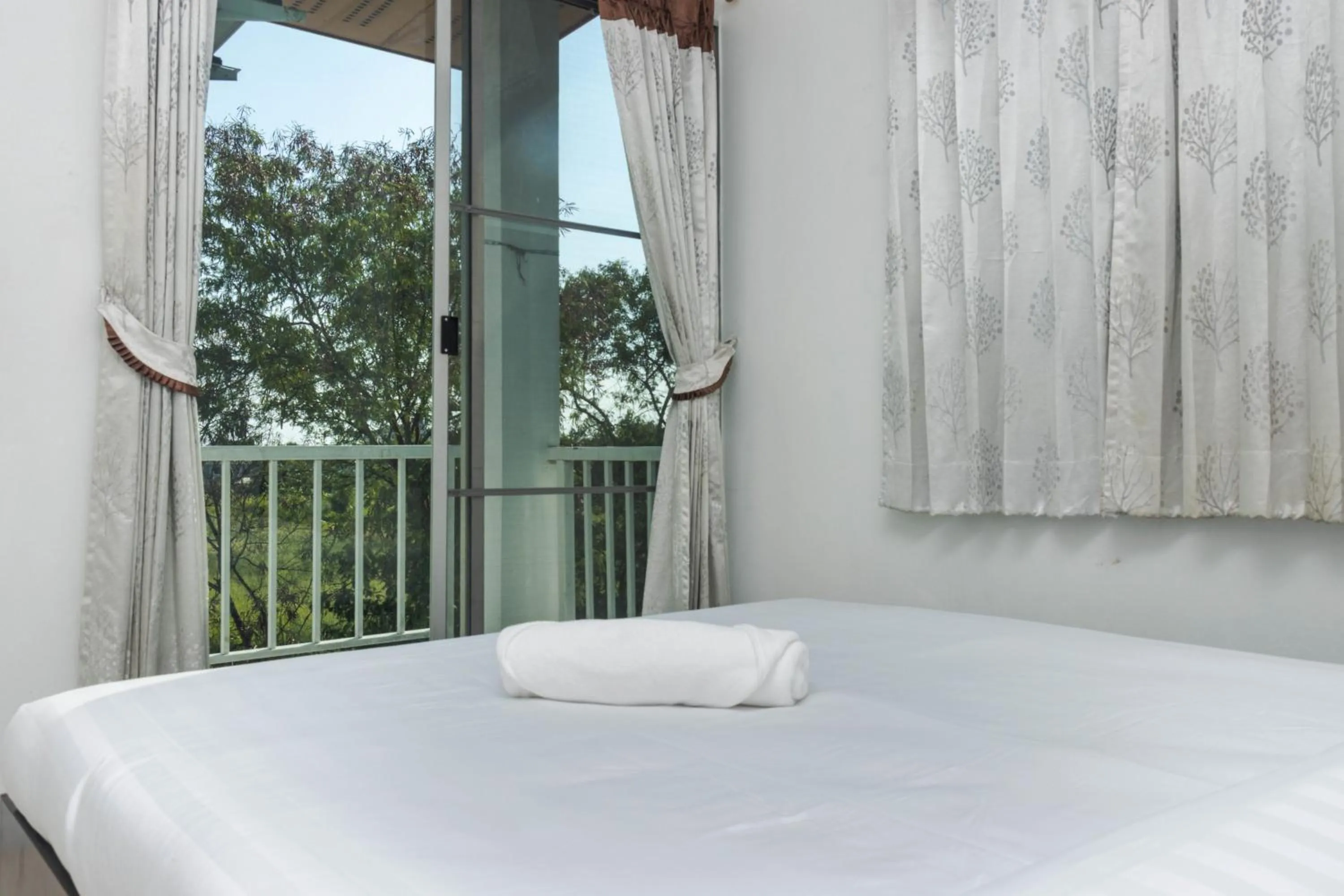 Balcony/Terrace, Bed in Taw Win Place