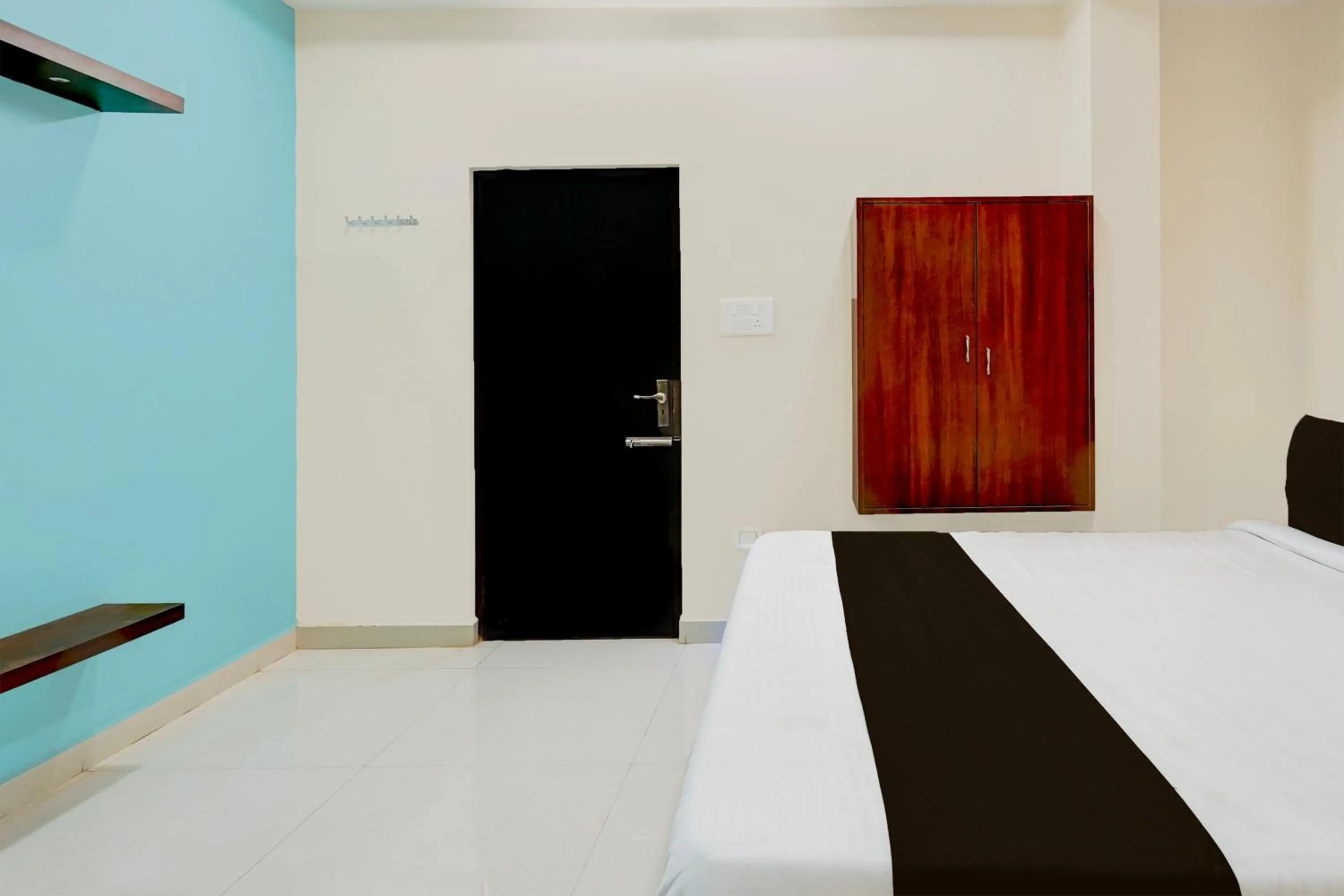 Bedroom, Bed in Super Hotel O GT Road Nellore