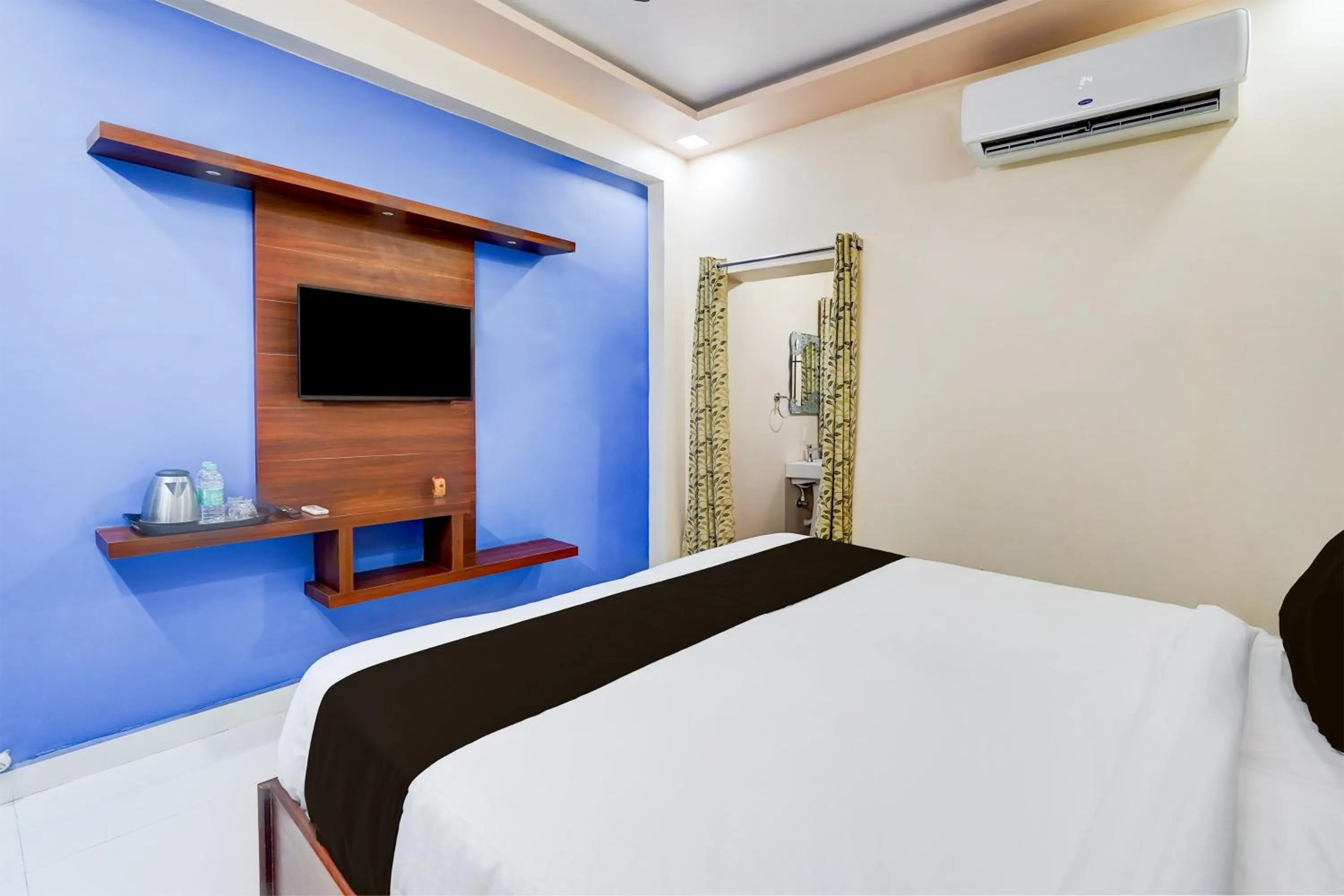 Bedroom, Bed in Super Hotel O GT Road Nellore