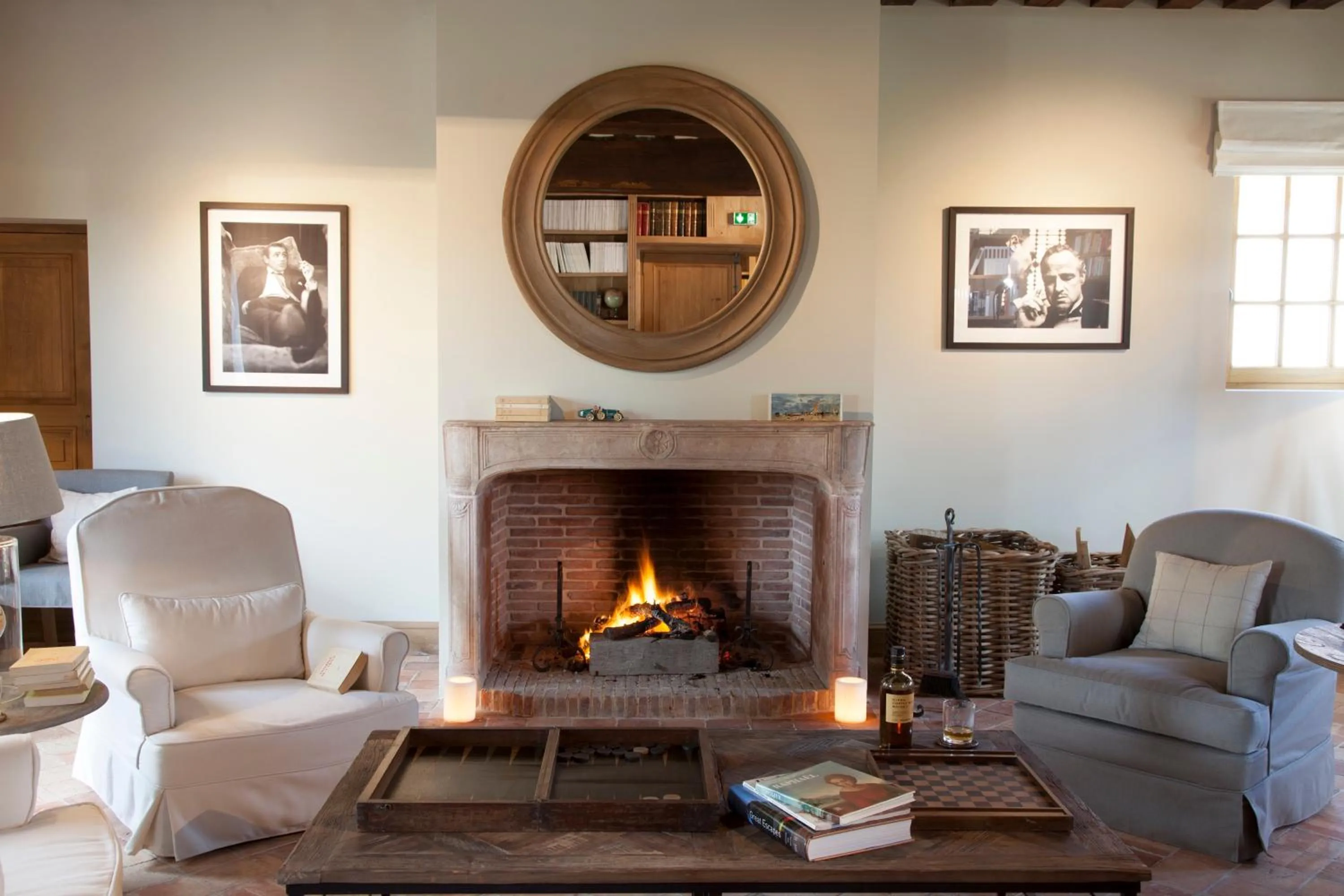 Property building in Manoir de Surville