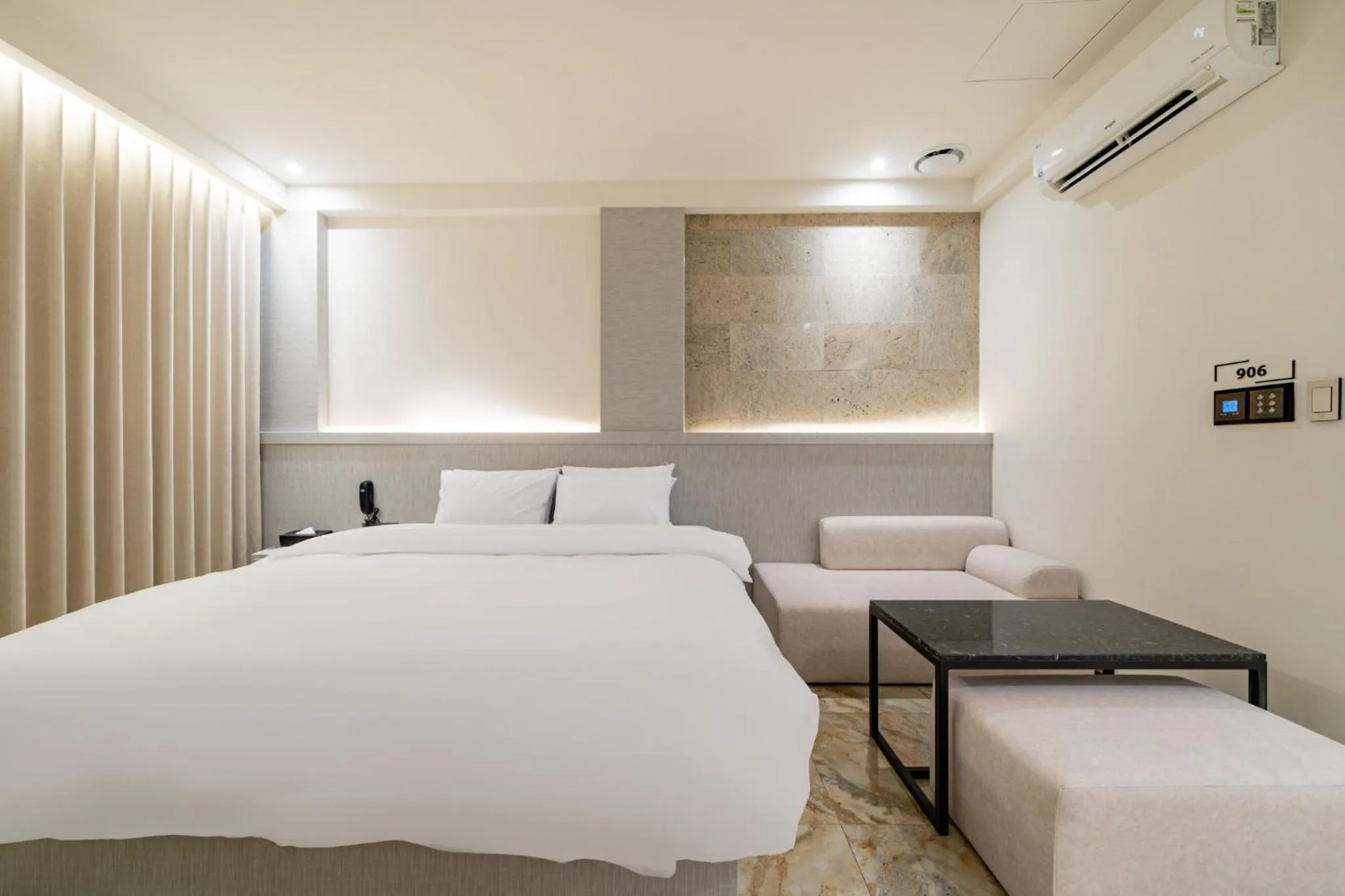 Bed in Hotel THE ART UIWANG