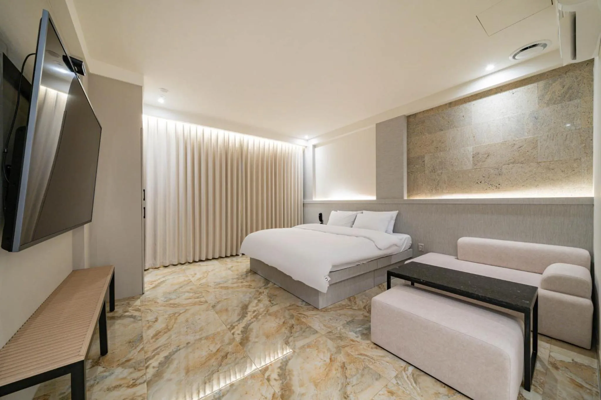 Bed in Hotel THE ART UIWANG