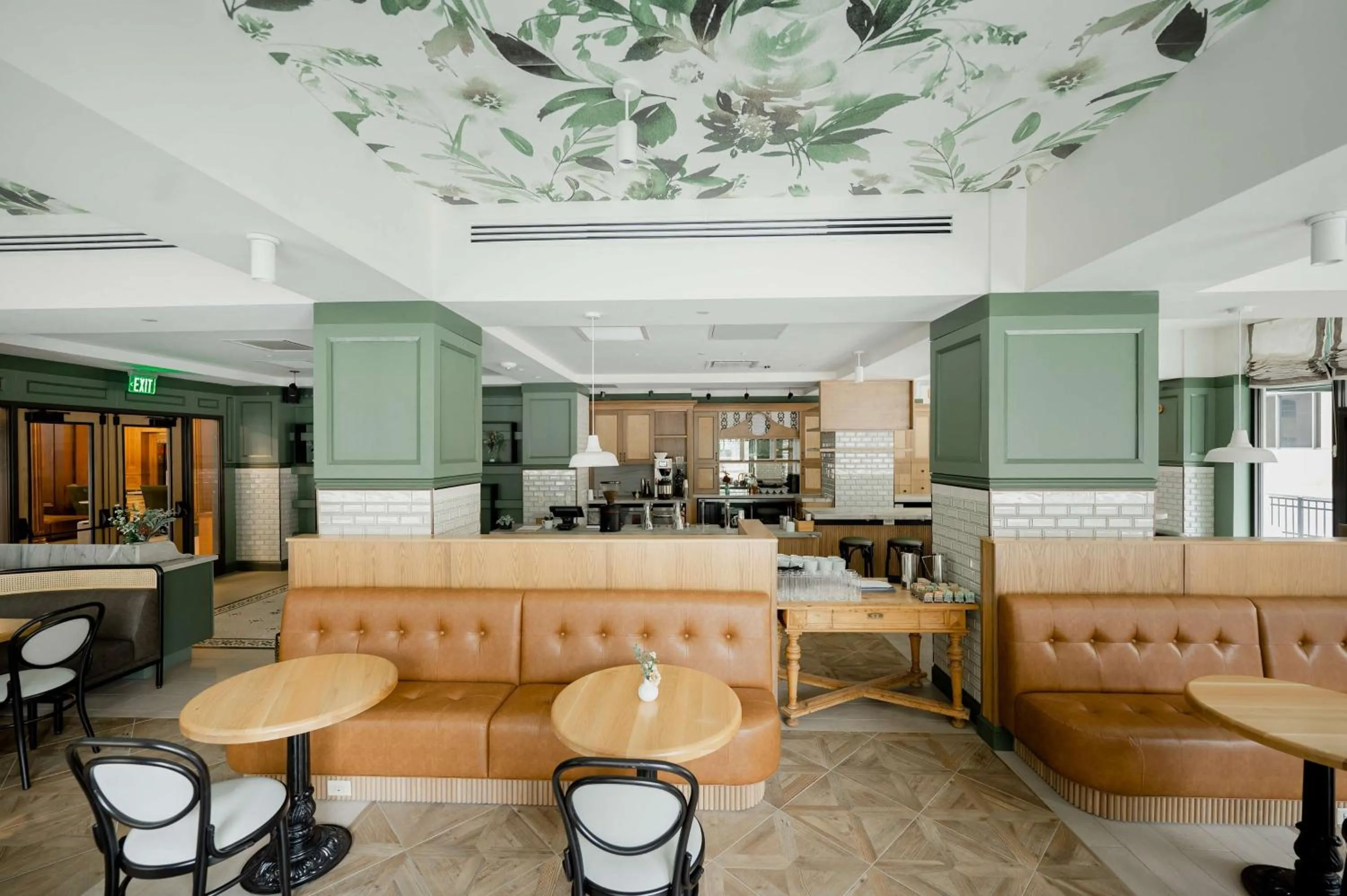 Restaurant/places to eat in Hotel Fort Des Moines, Curio Collection By Hilton