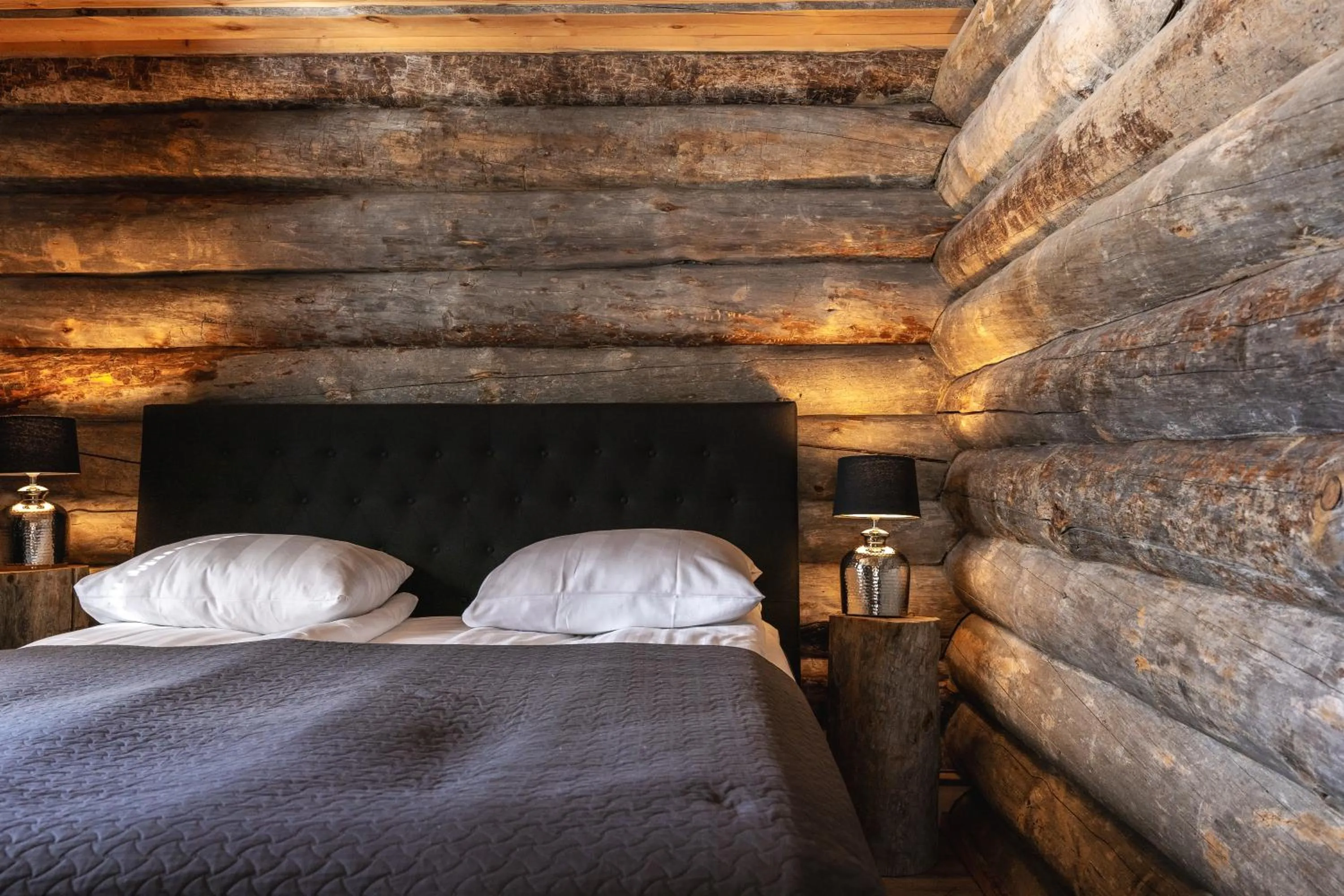 Bed in Wilderness Hotel Muotka & Igloos