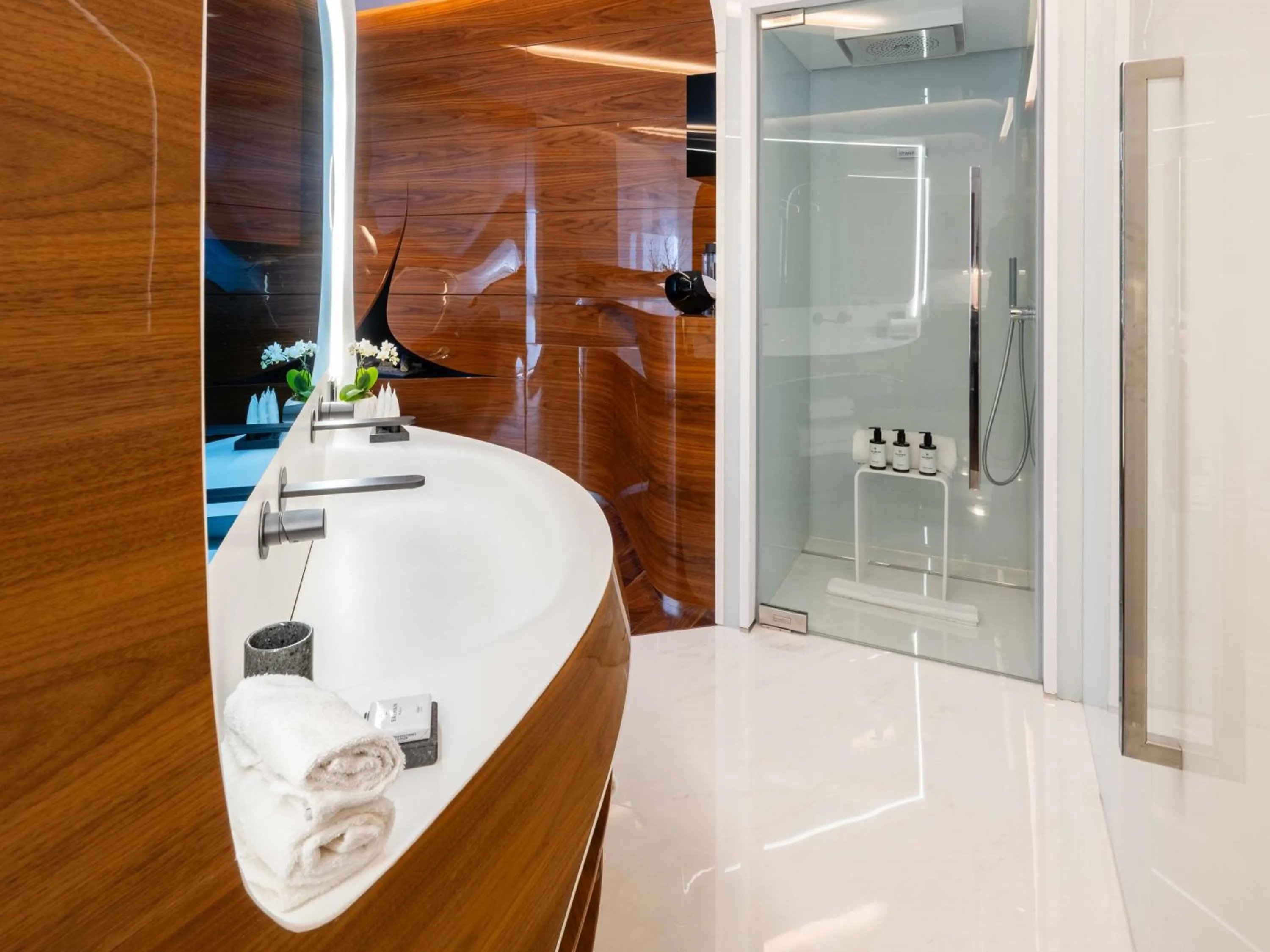 Shower in ROMEO Roma