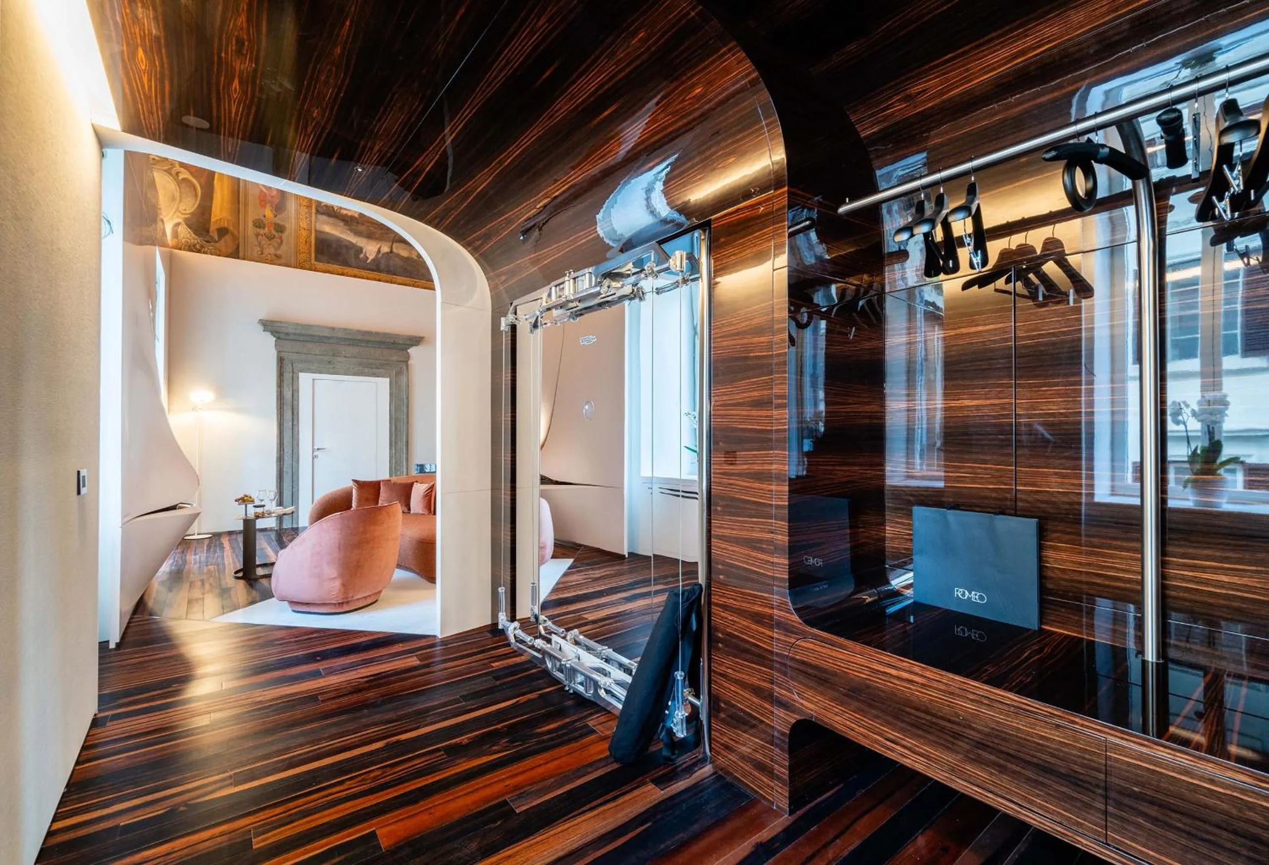 Seating area in ROMEO Roma