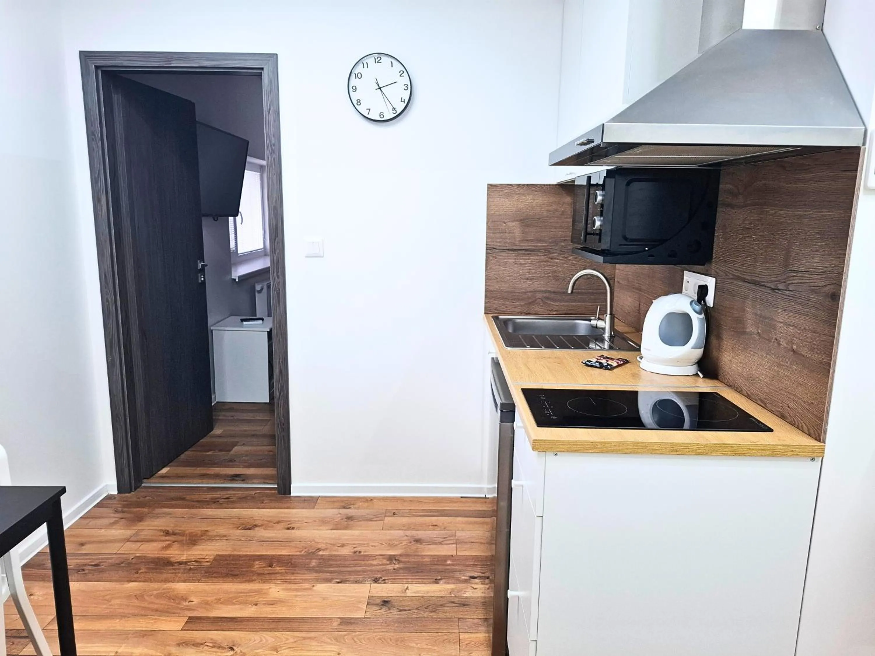 Kitchen or kitchenette in Dimael Hostel & Apartments
