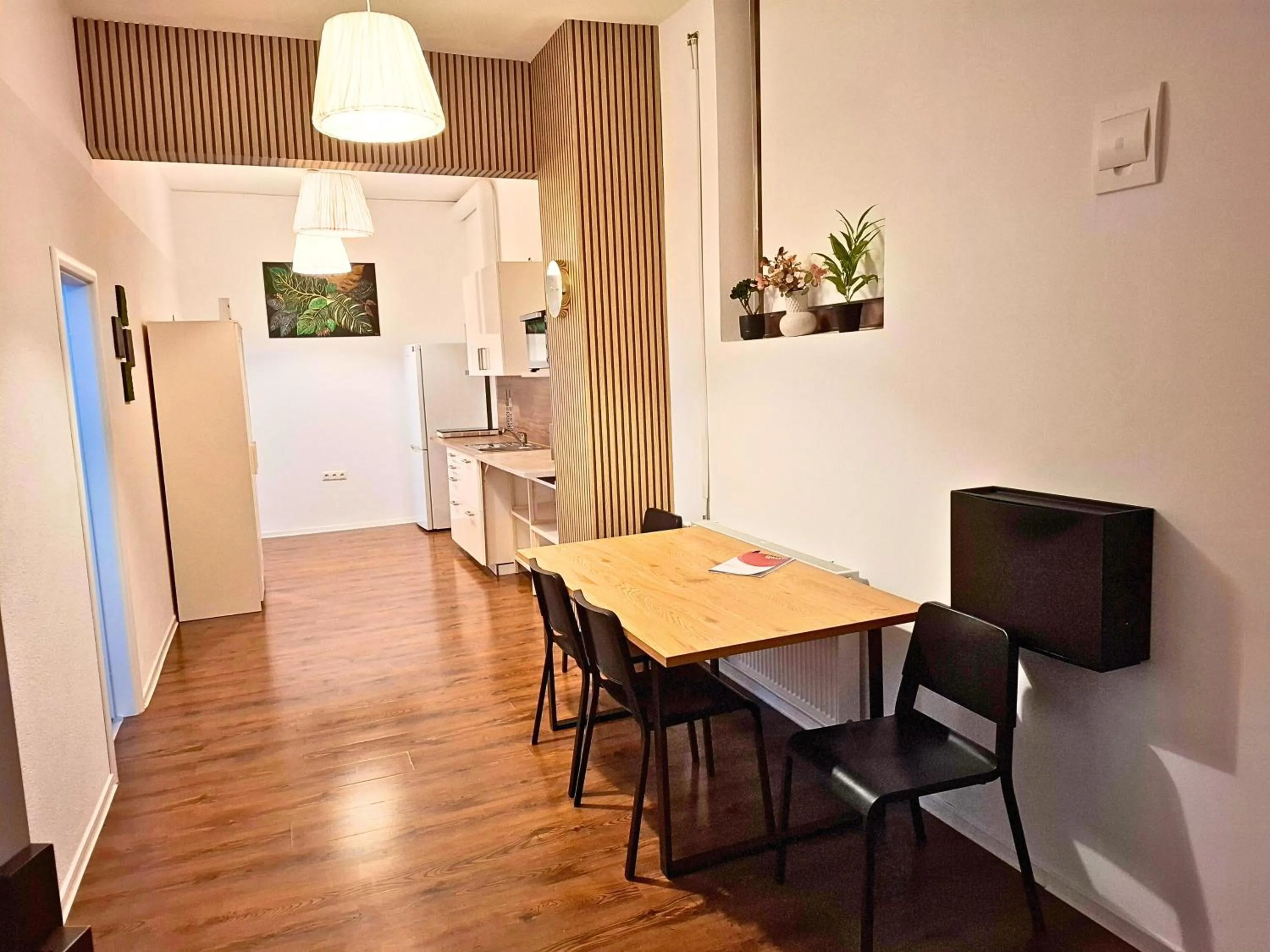 Dining area in Dimael Hostel & Apartments