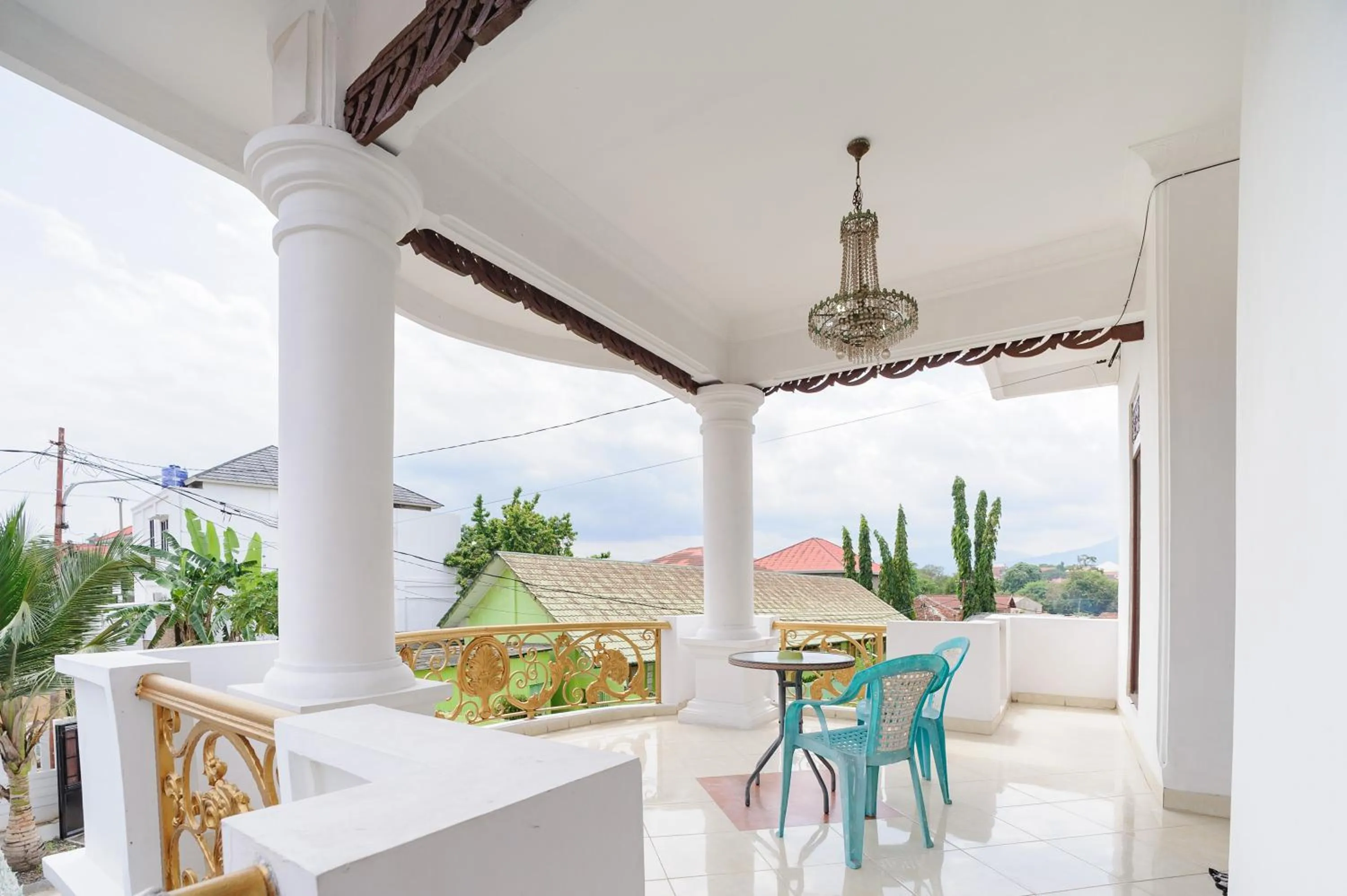 Balcony/Terrace in Urbanview GH Flamboyan 3 Syariah Lampung By RedDoorz