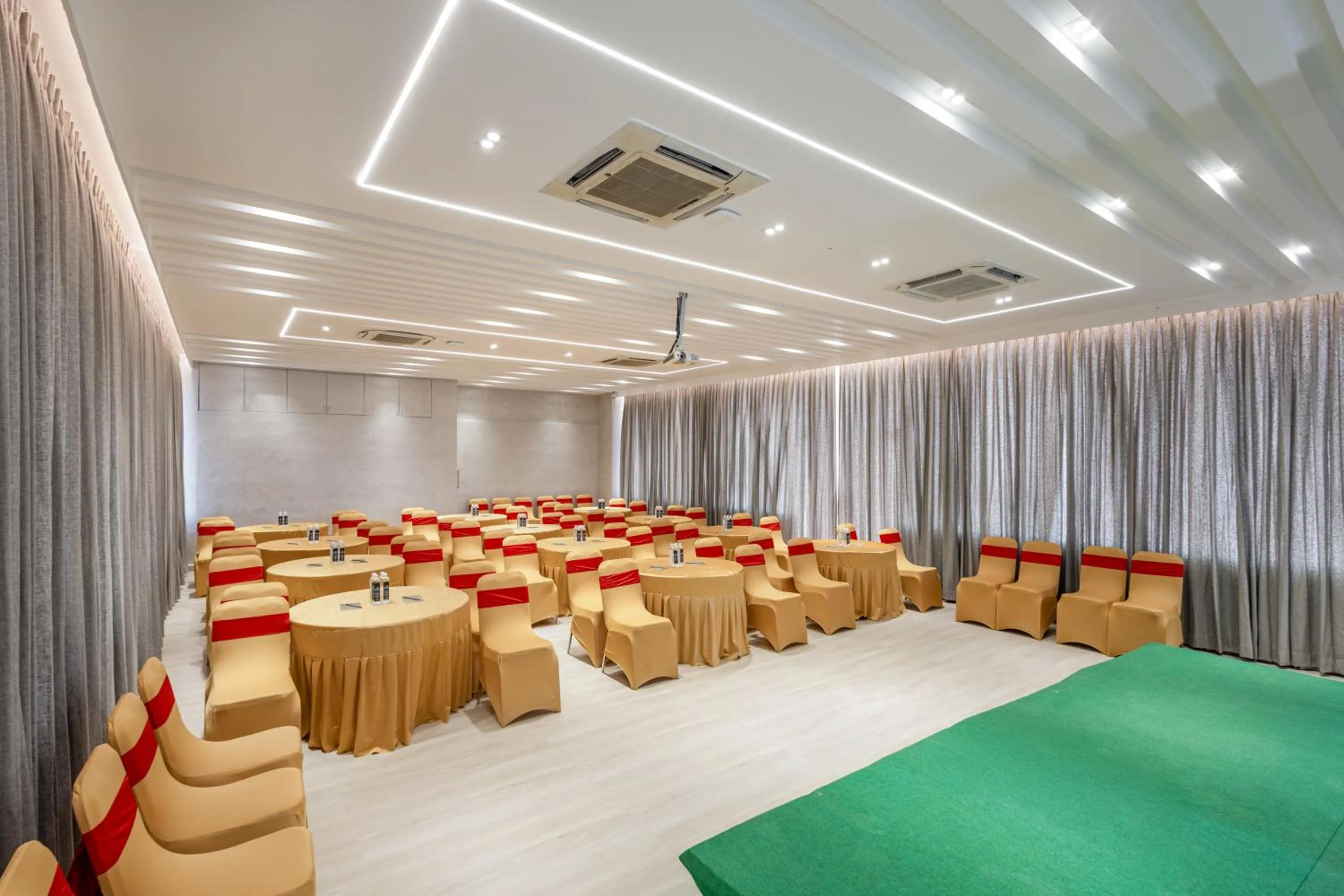 Banquet/Function facilities in Sunrise A Boutique Hotel, Kondapur - Gachibowli