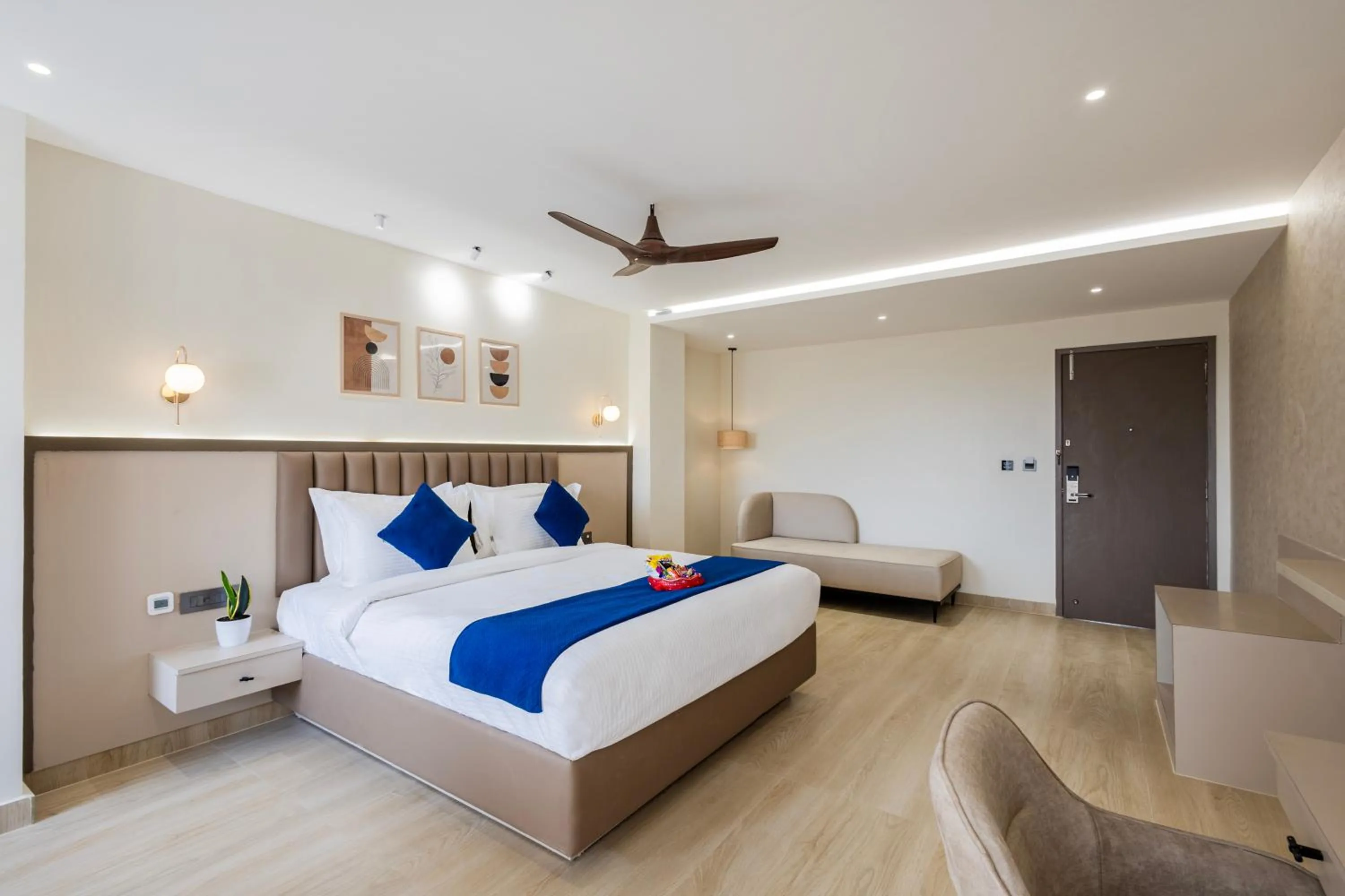 Bedroom, Bed in Sunrise A Boutique Hotel, Kondapur - Gachibowli
