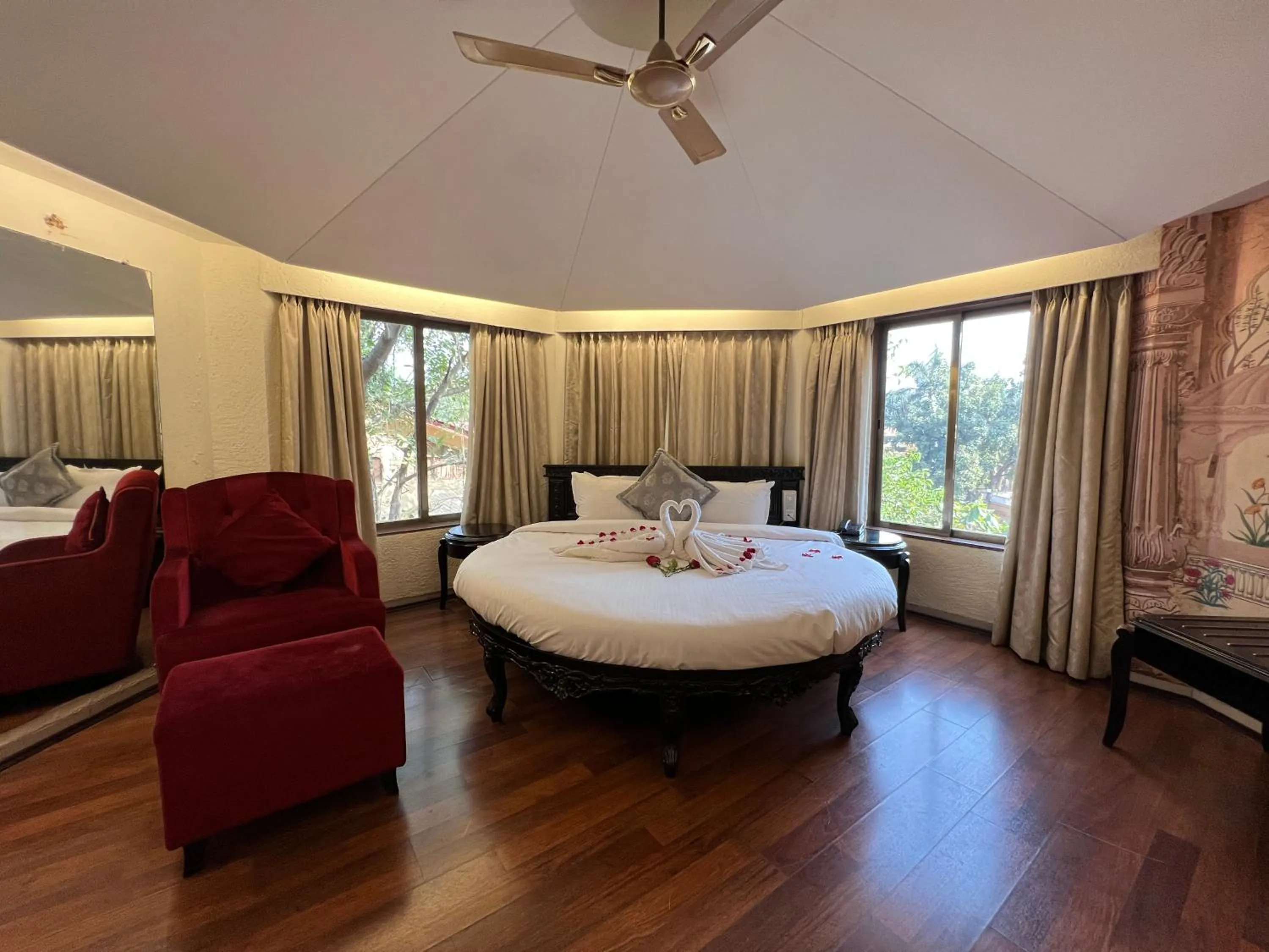 Bed in Aayush Resort Karjat