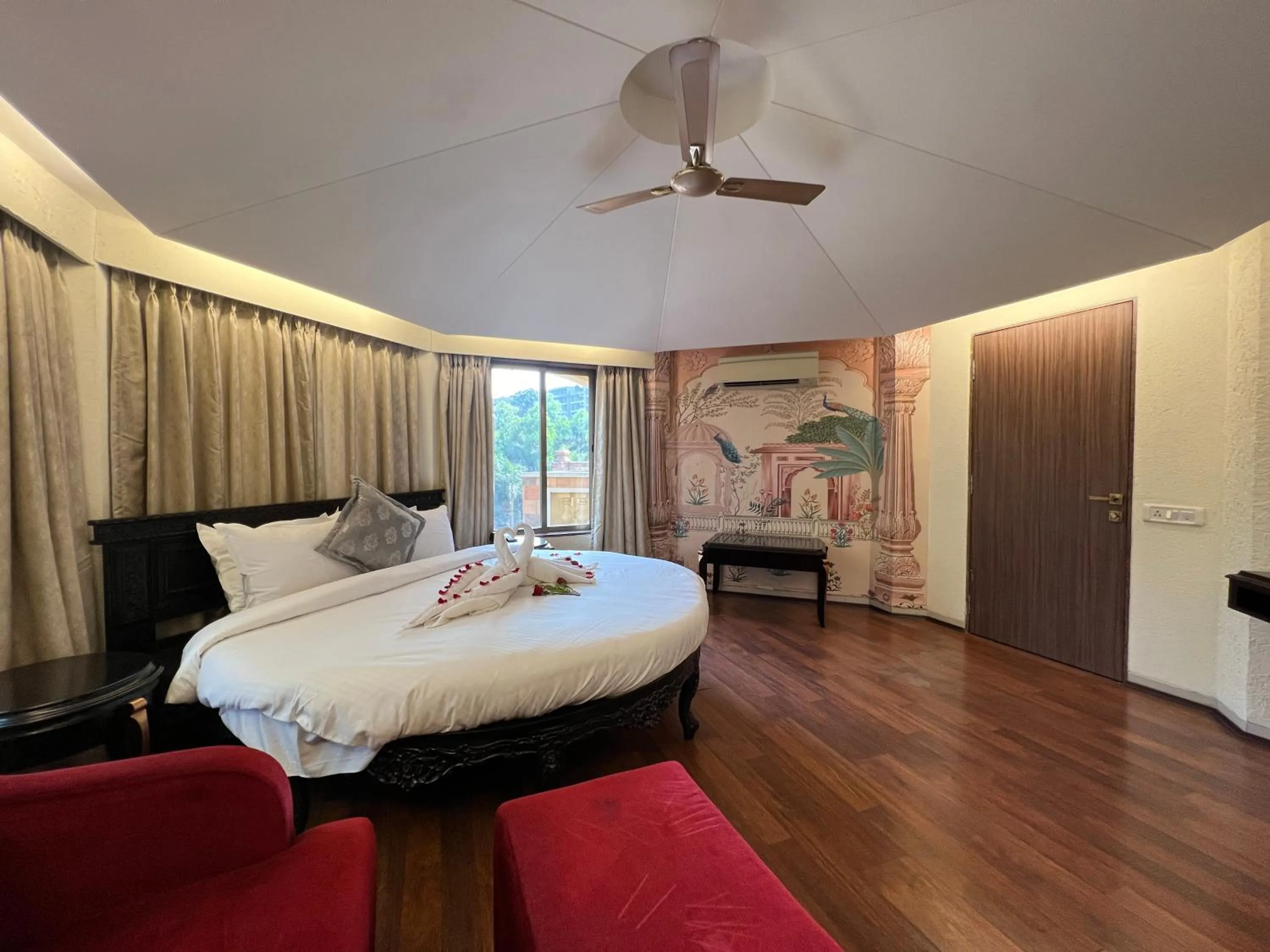 Bedroom, Bed in Aayush Resort Karjat