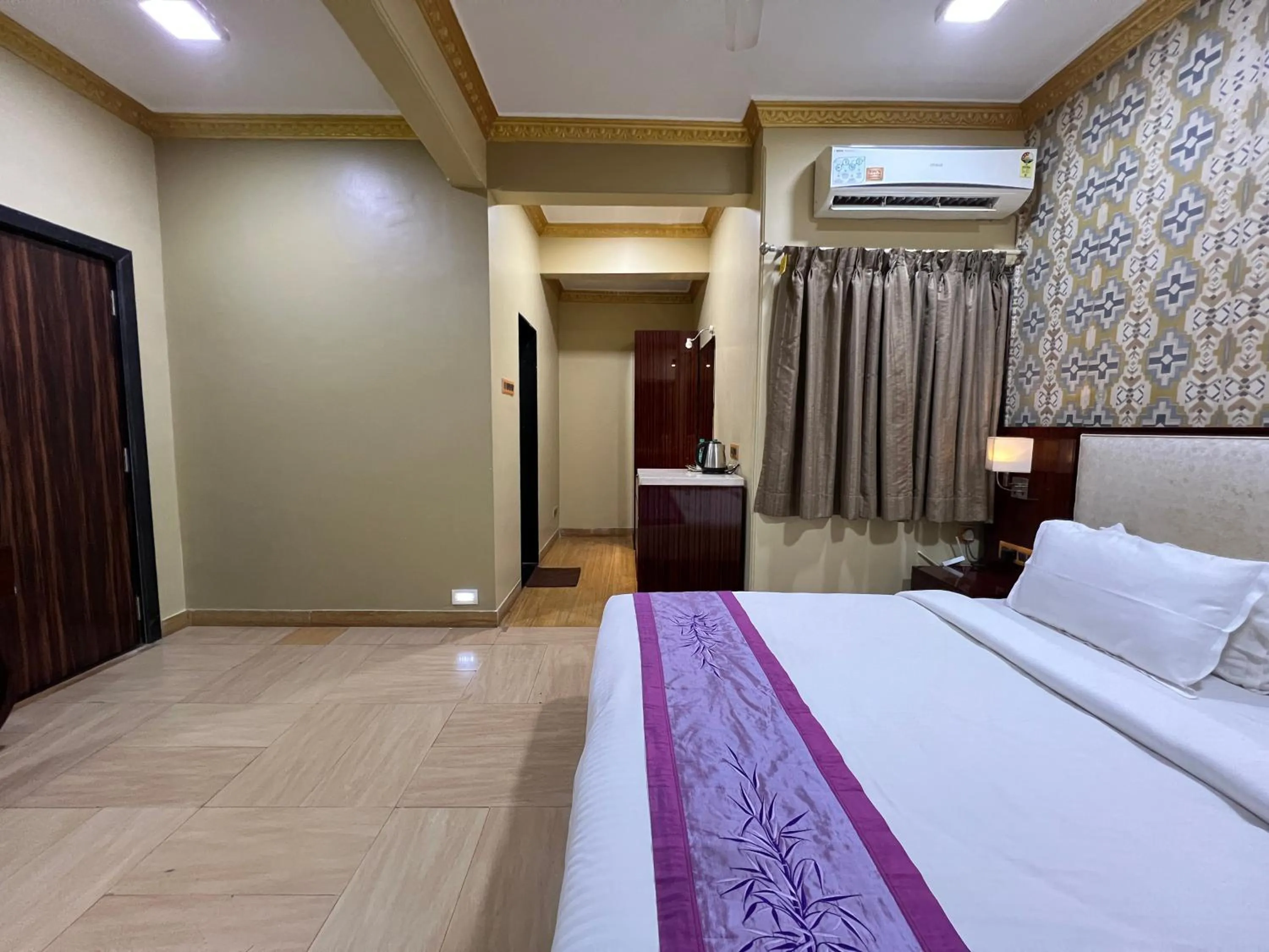 Bed in Aayush Resort Karjat