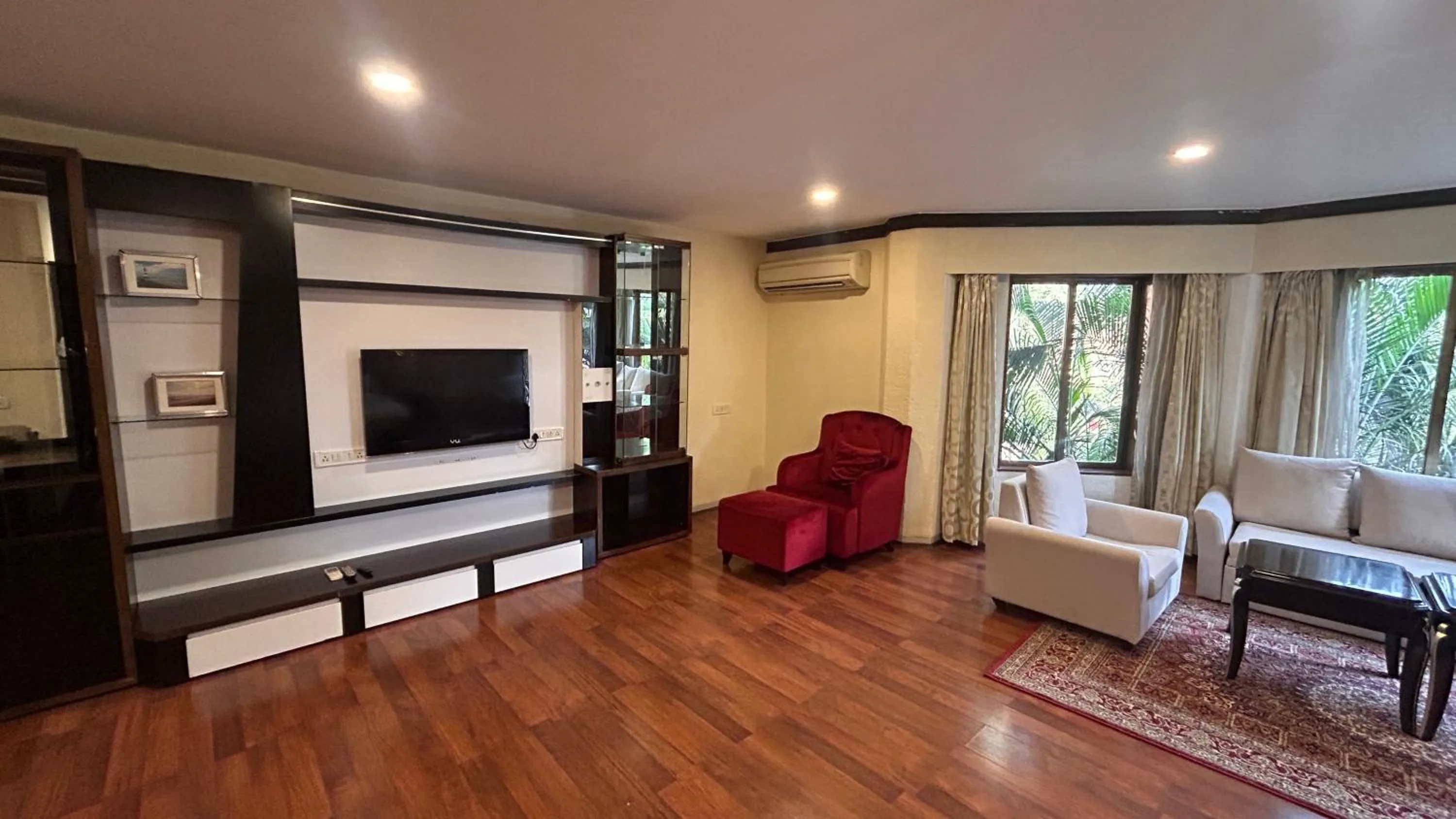 TV and multimedia in Aayush Resort Karjat