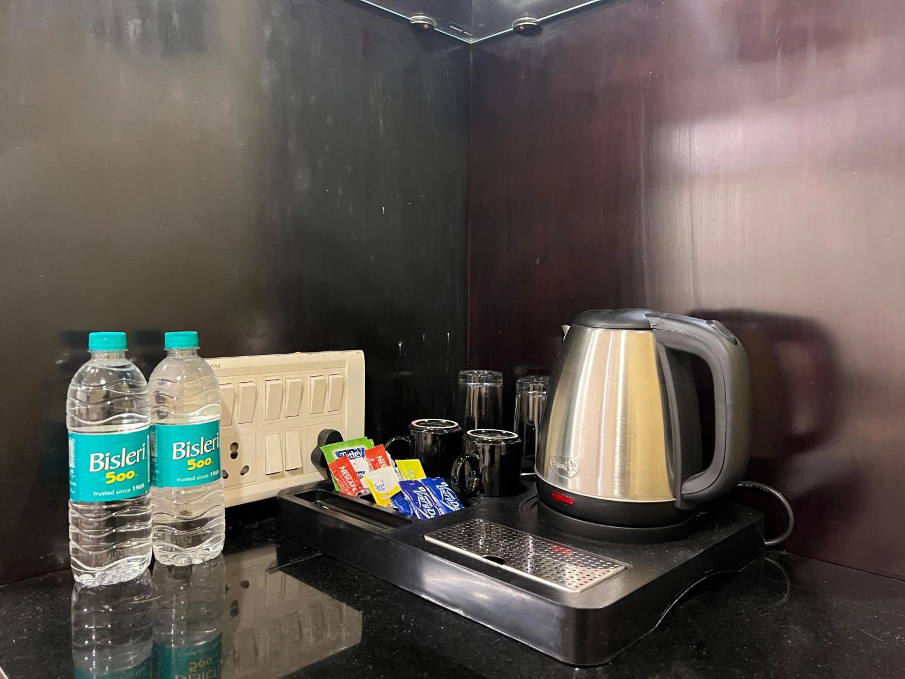 Coffee/tea facilities in Aayush Resort Karjat