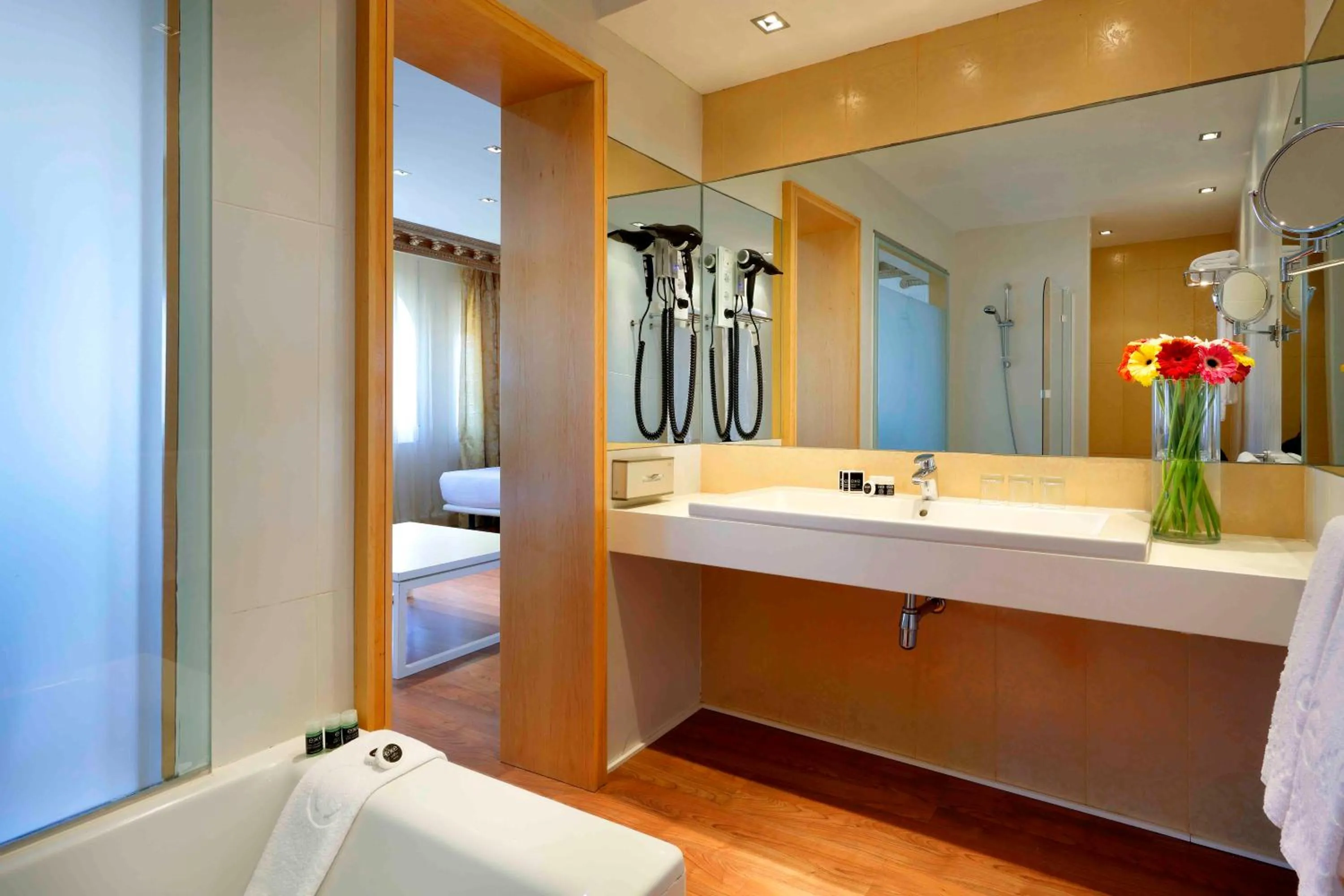 Bathroom in Exe Victoria Palace