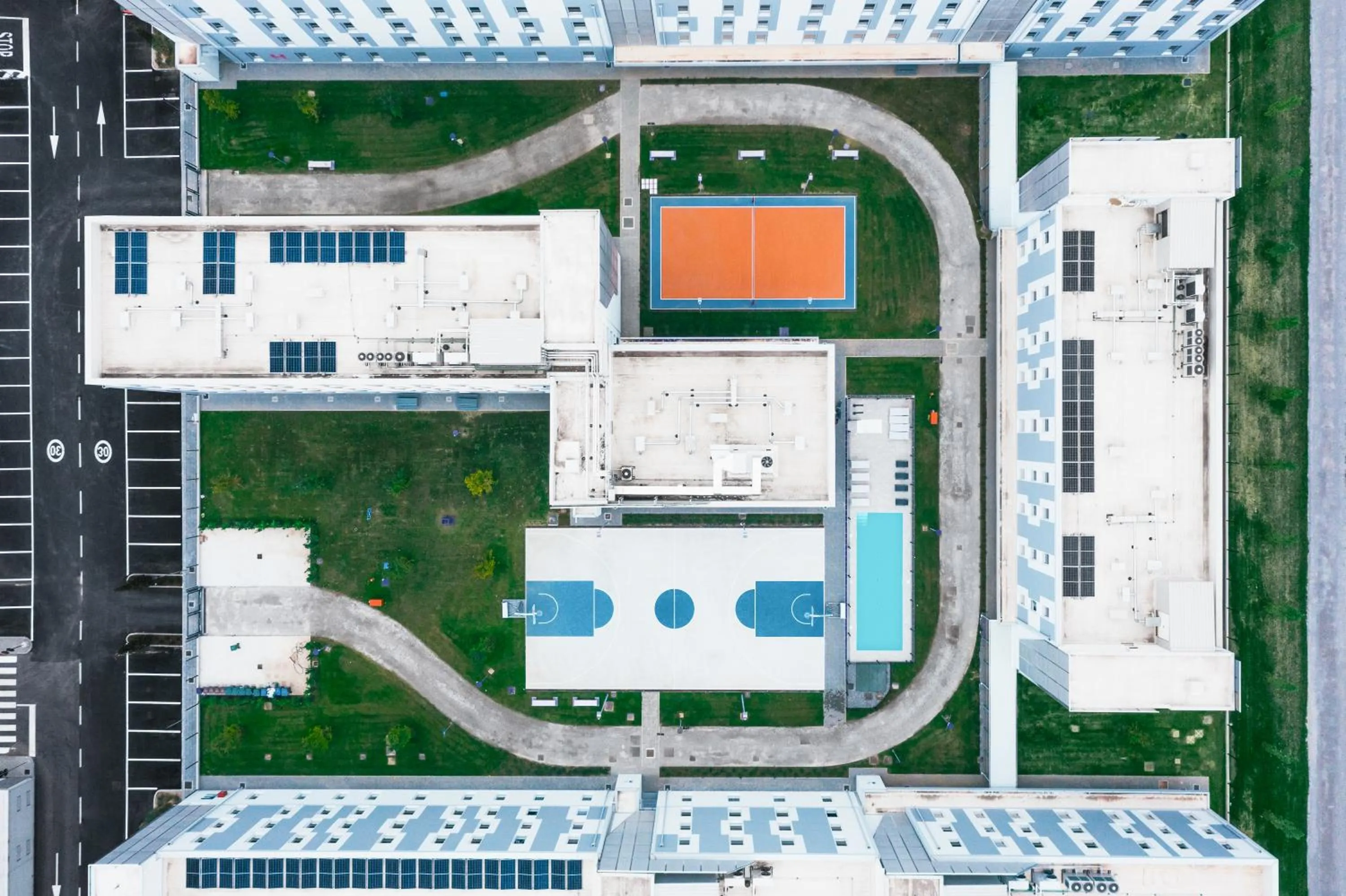 Property building in CX Milan NoM