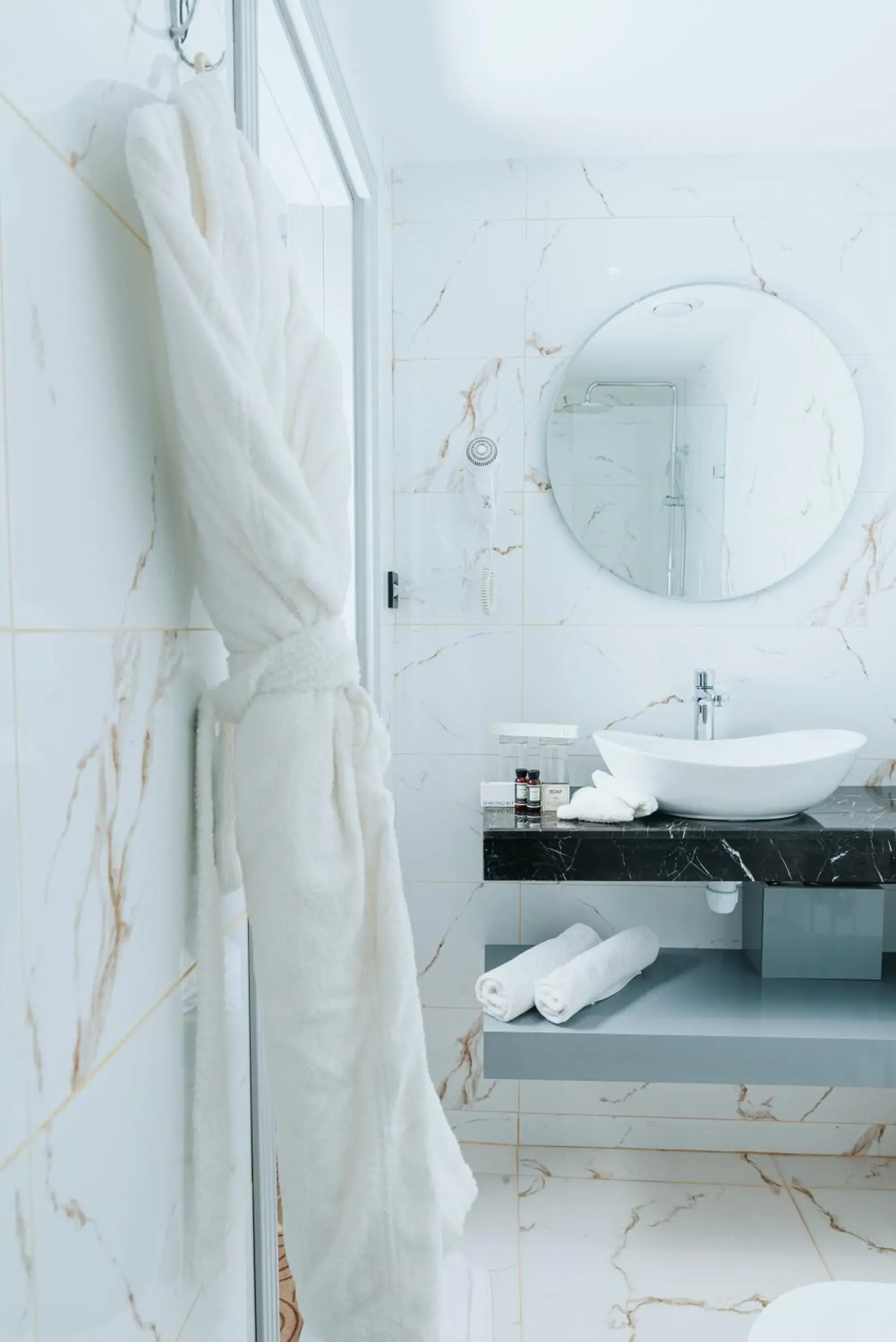 Twin Room with City View in CONGRESS Hotel Twin Room with City View in CONGRESS Hotel