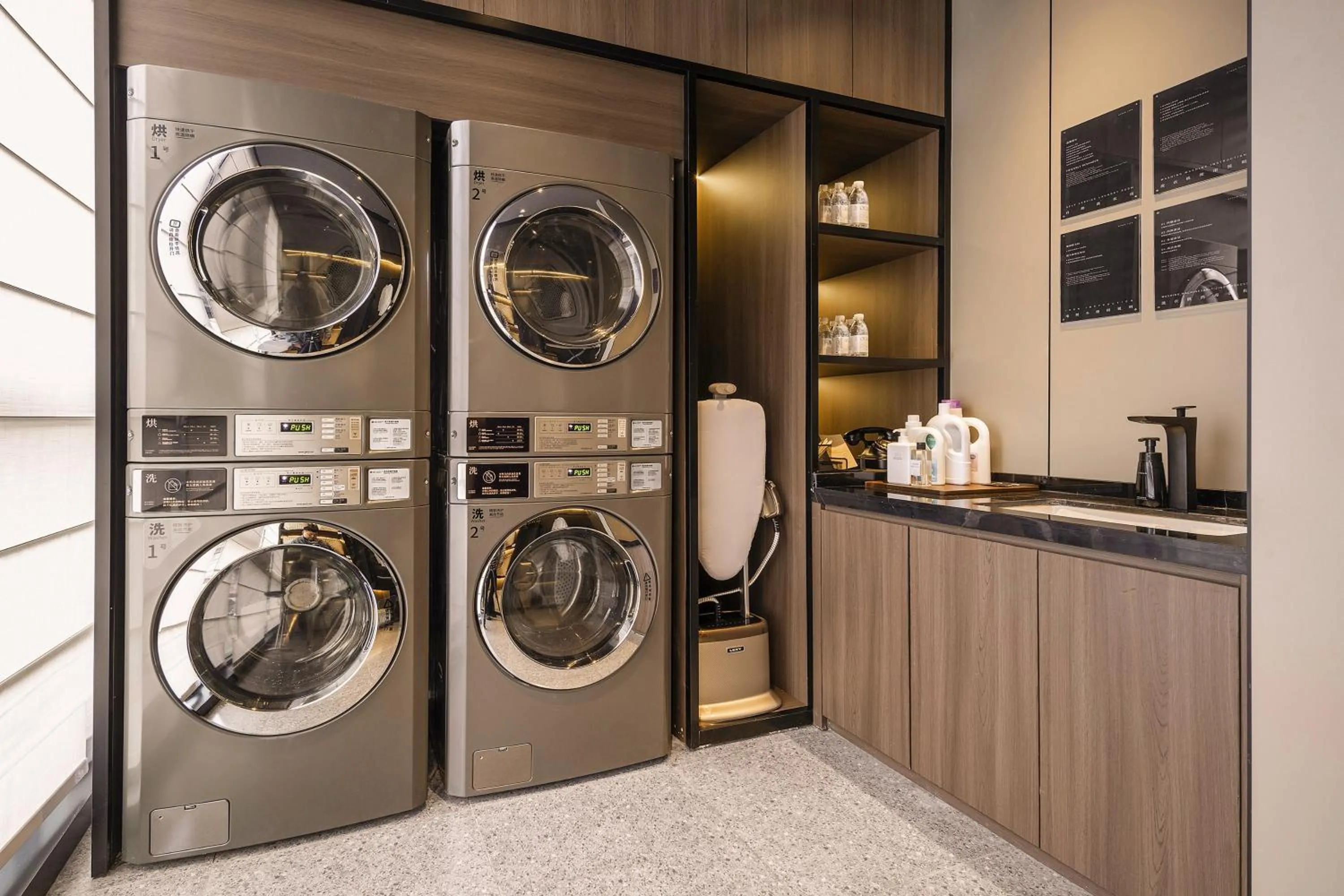 Atour Hotel Chengdu Jinniui Yipintianxia