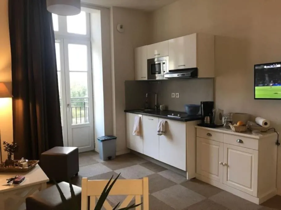 One-Bedroom Apartment in Appt à Baden au château de Kergonano