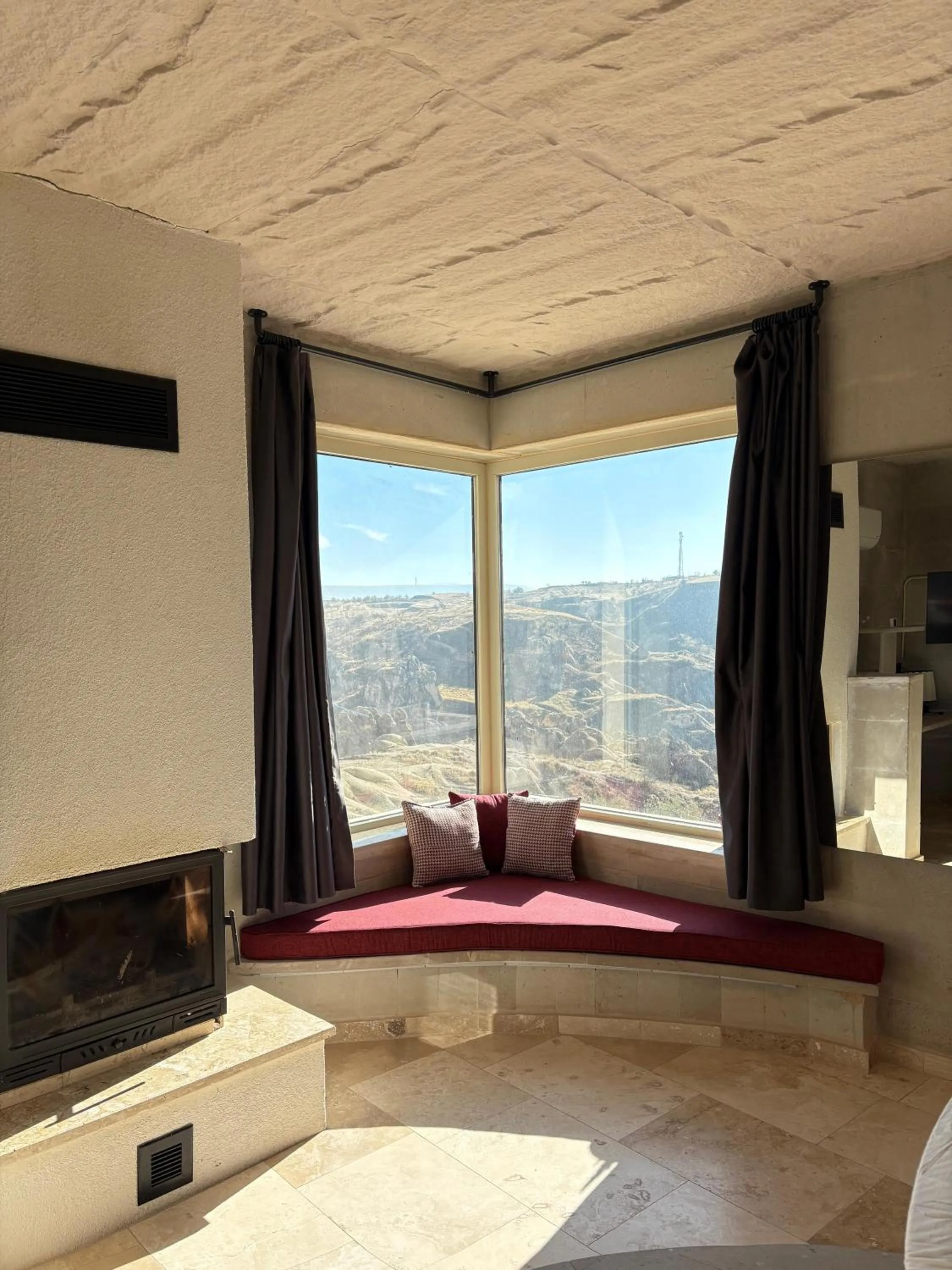 Seating area, Bed in Be Still Alexa Smart Luxury Escape Adults Only