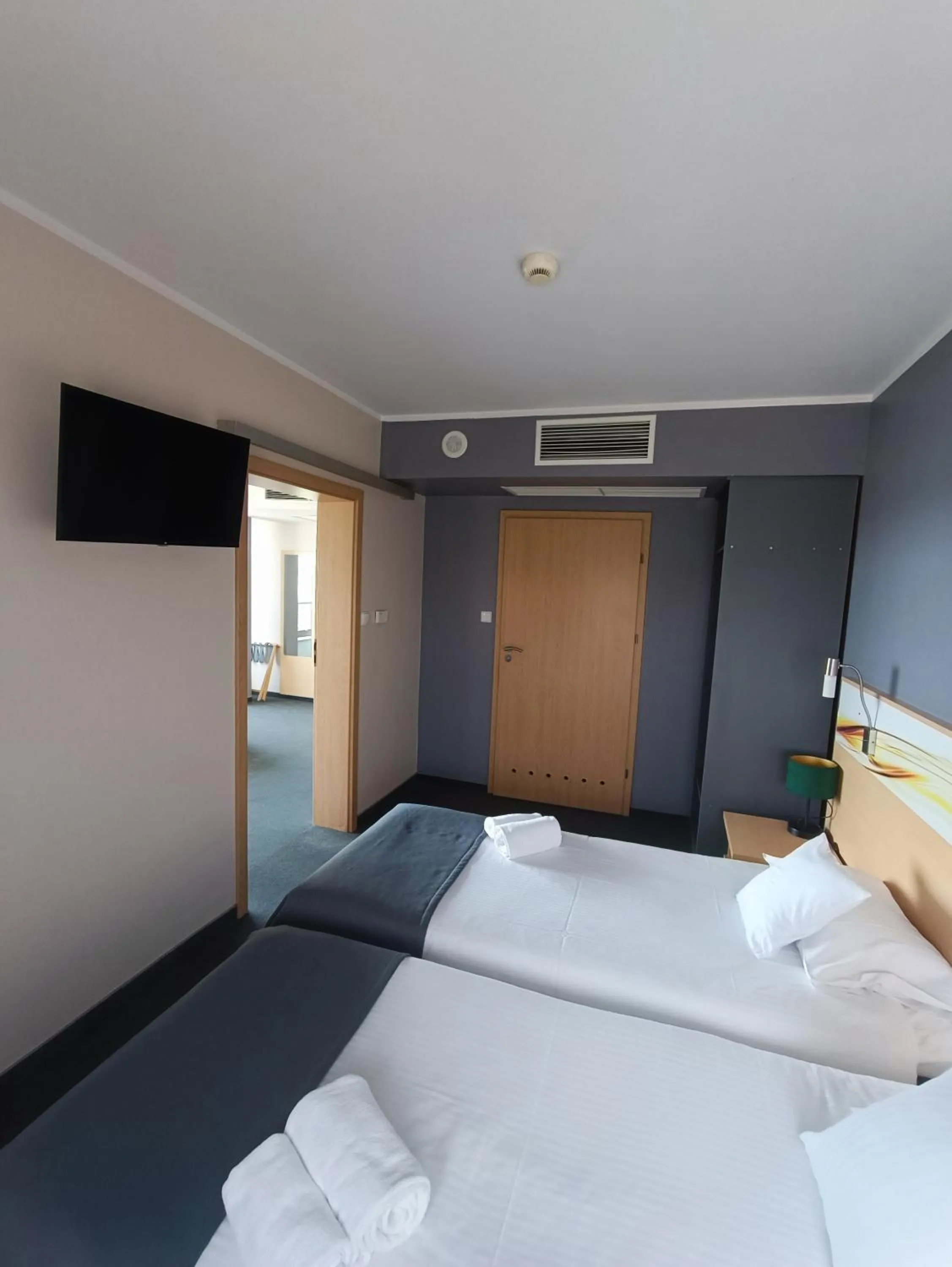 Photo of the whole room, Bed in Quality Silesian Hotel