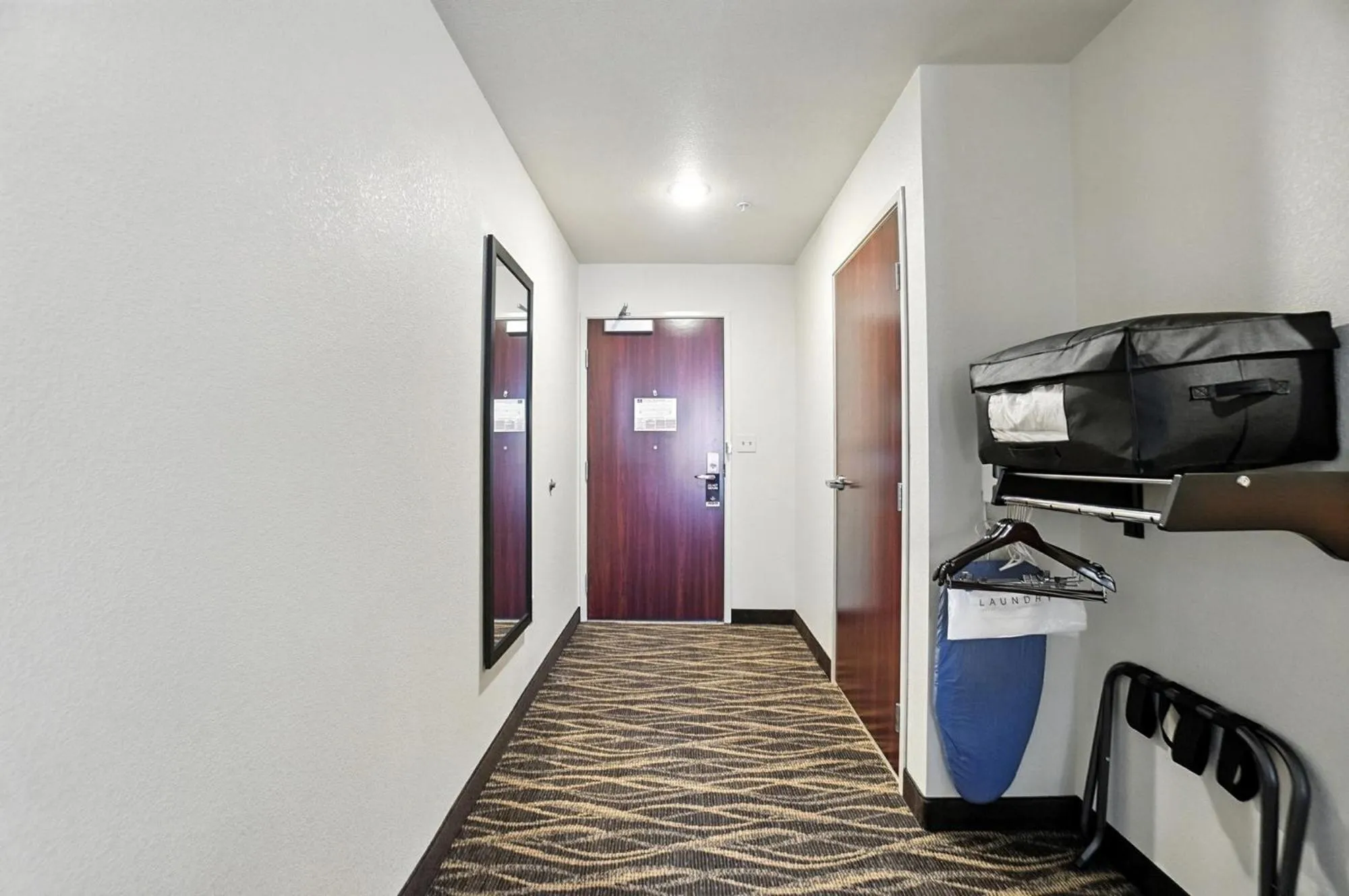 Bedroom in Cobblestone Hotel & Suites - Bellefontaine