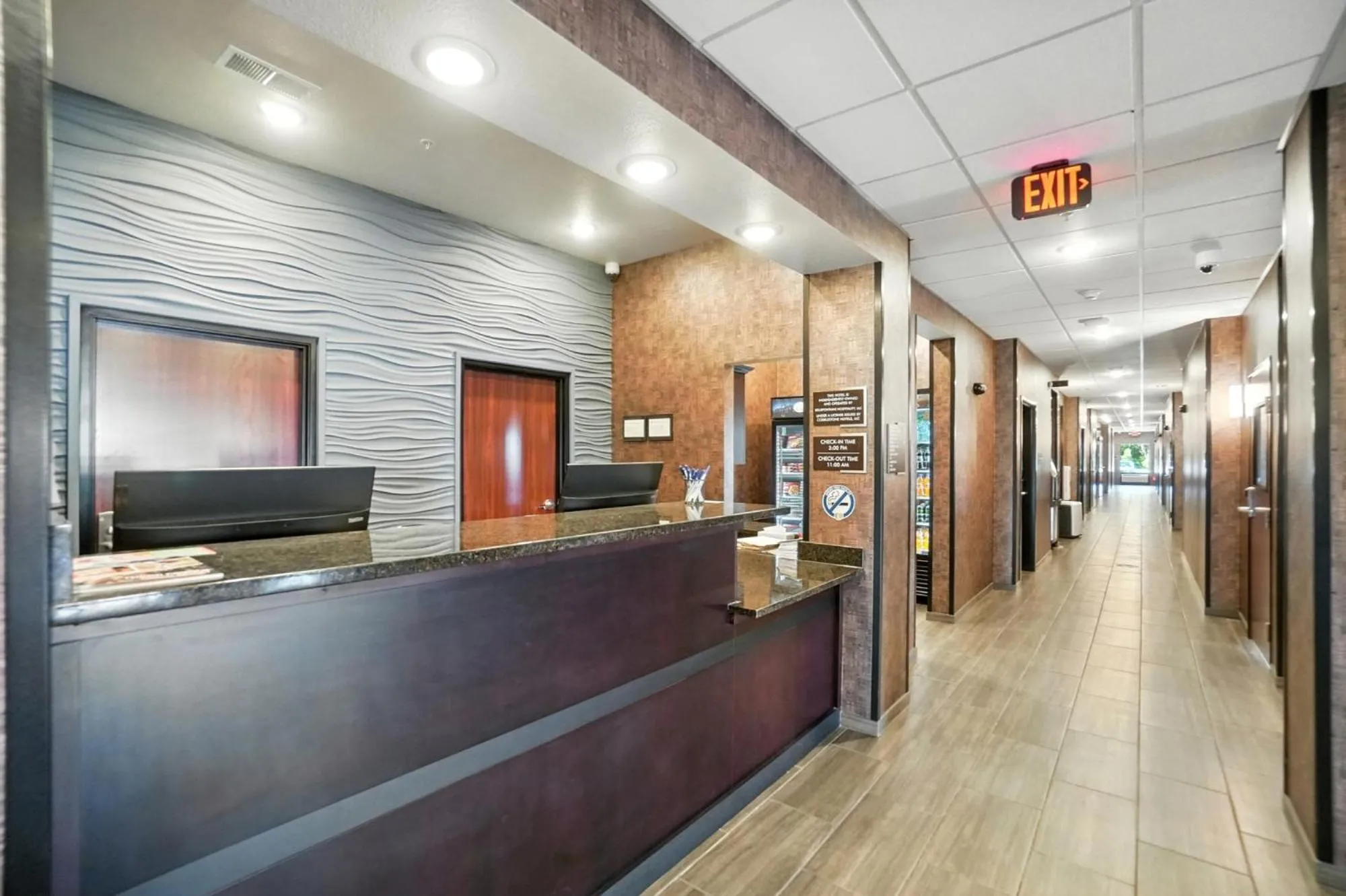 Lobby or reception in Cobblestone Hotel & Suites - Bellefontaine