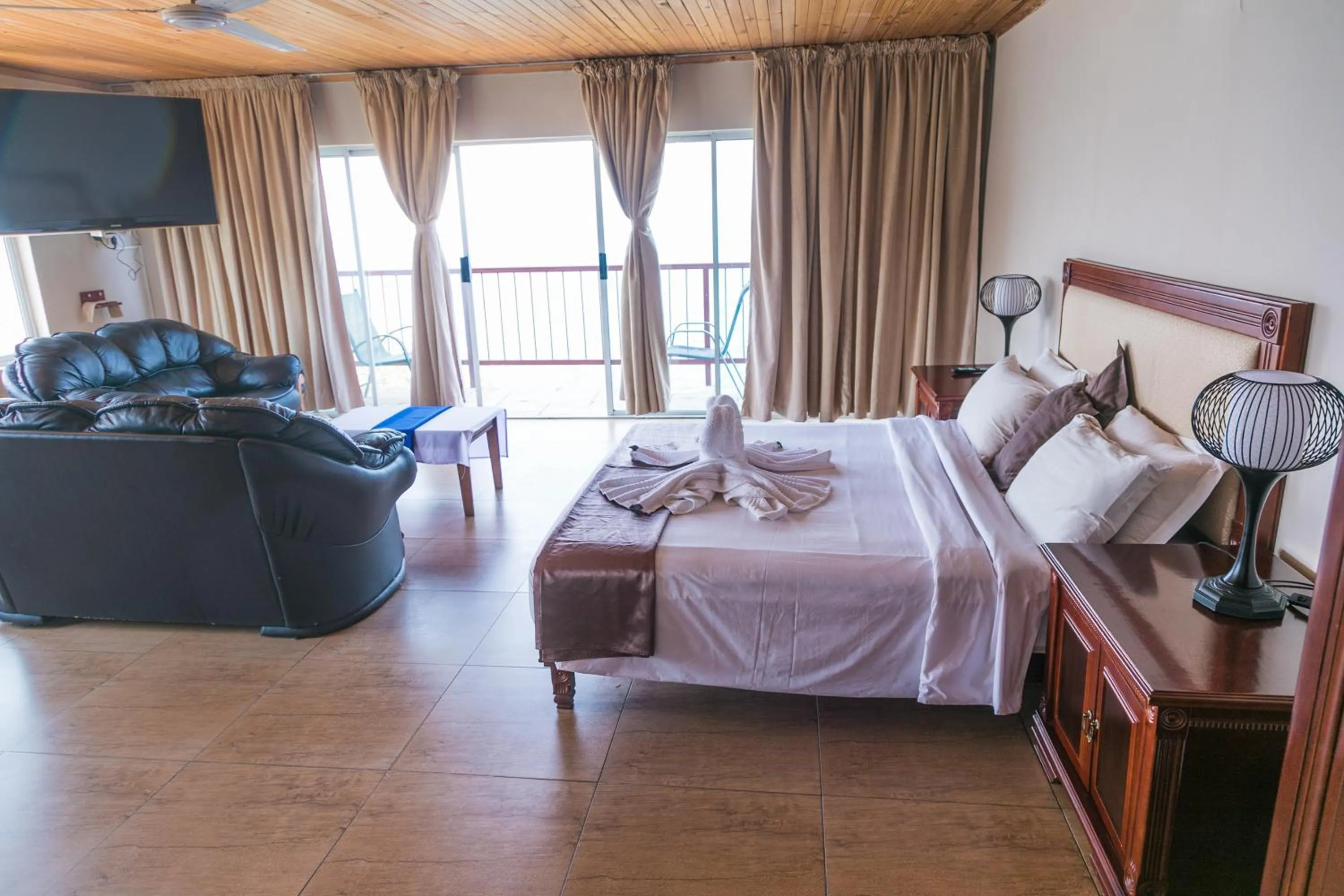 Photo of the whole room, Bed in Lake Safari Lodge