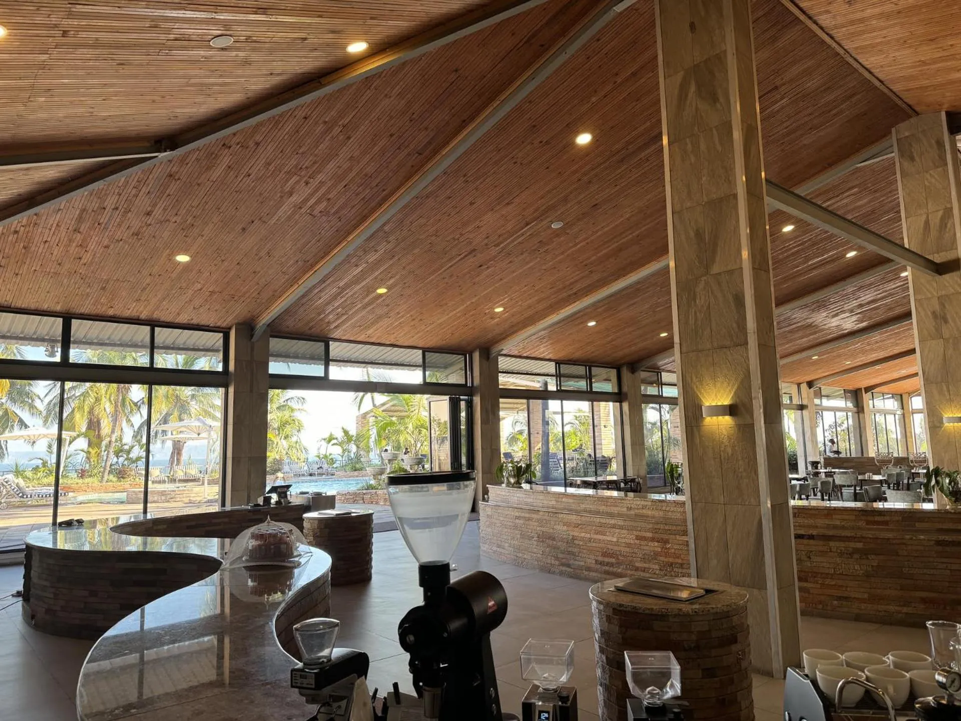 Restaurant/places to eat in Lake Safari Lodge