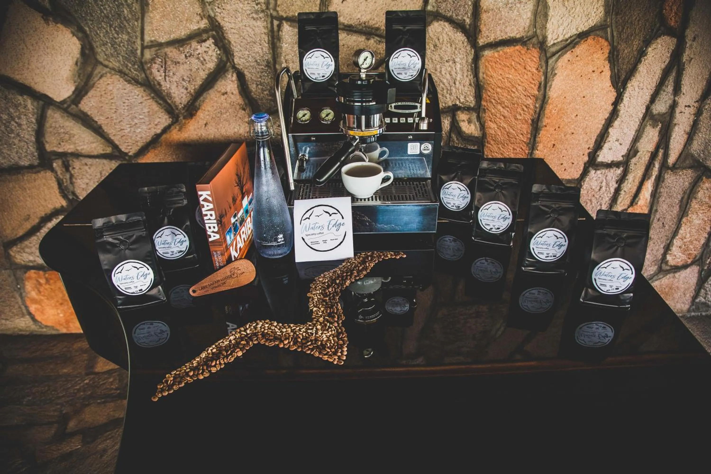 Drinks in Lake Safari Lodge