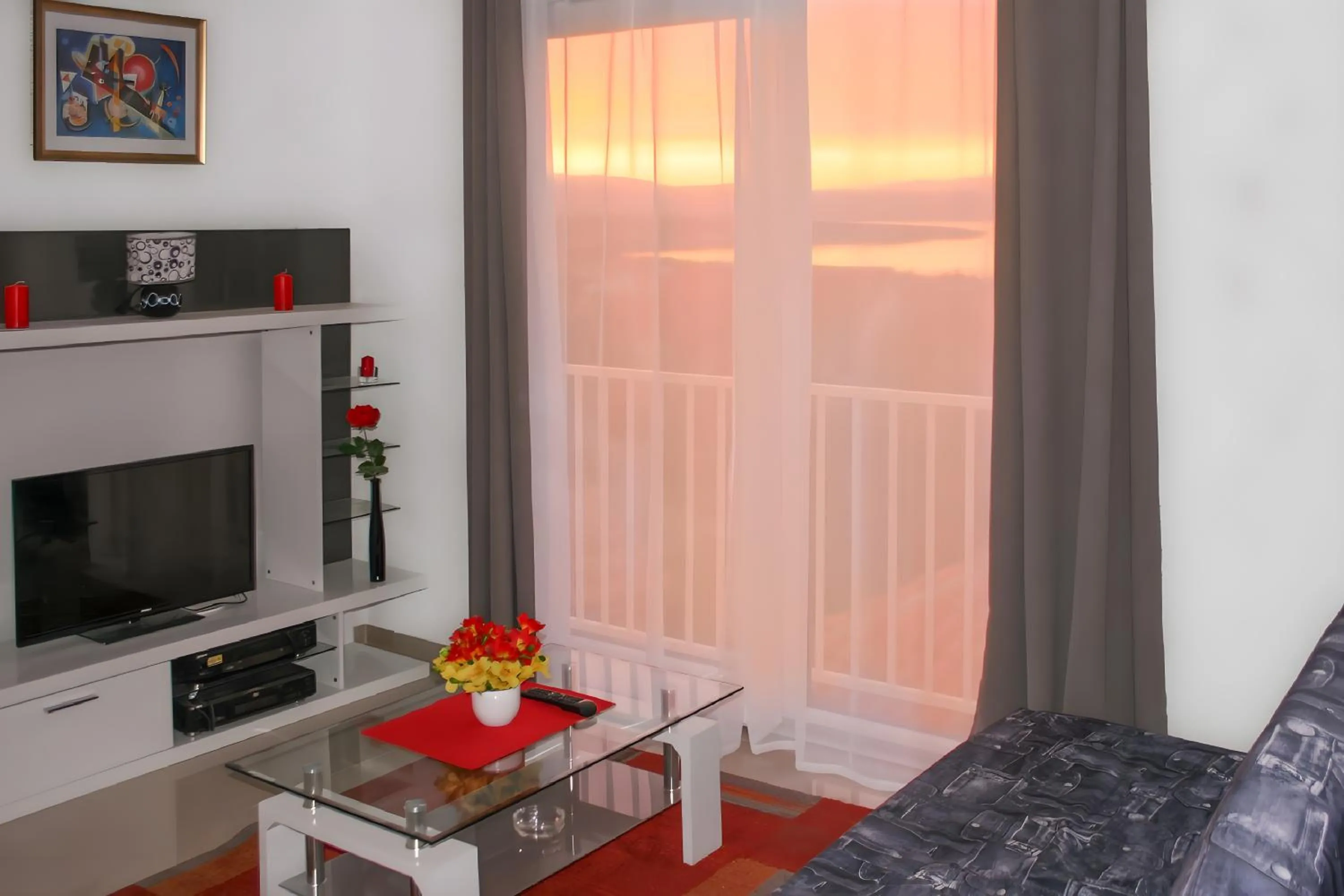 TV and multimedia in Apartments Kremenici