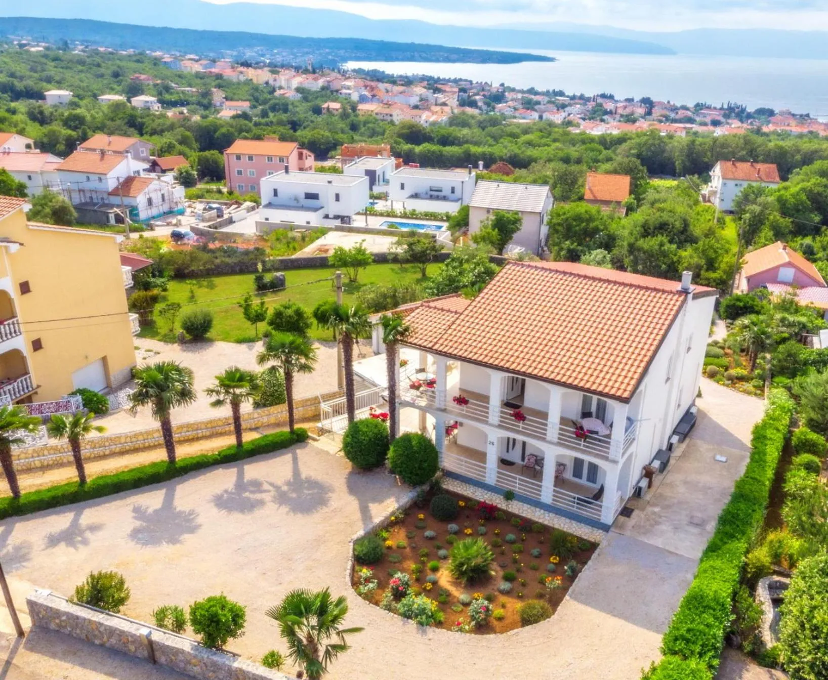 Property building in Apartments Kremenici