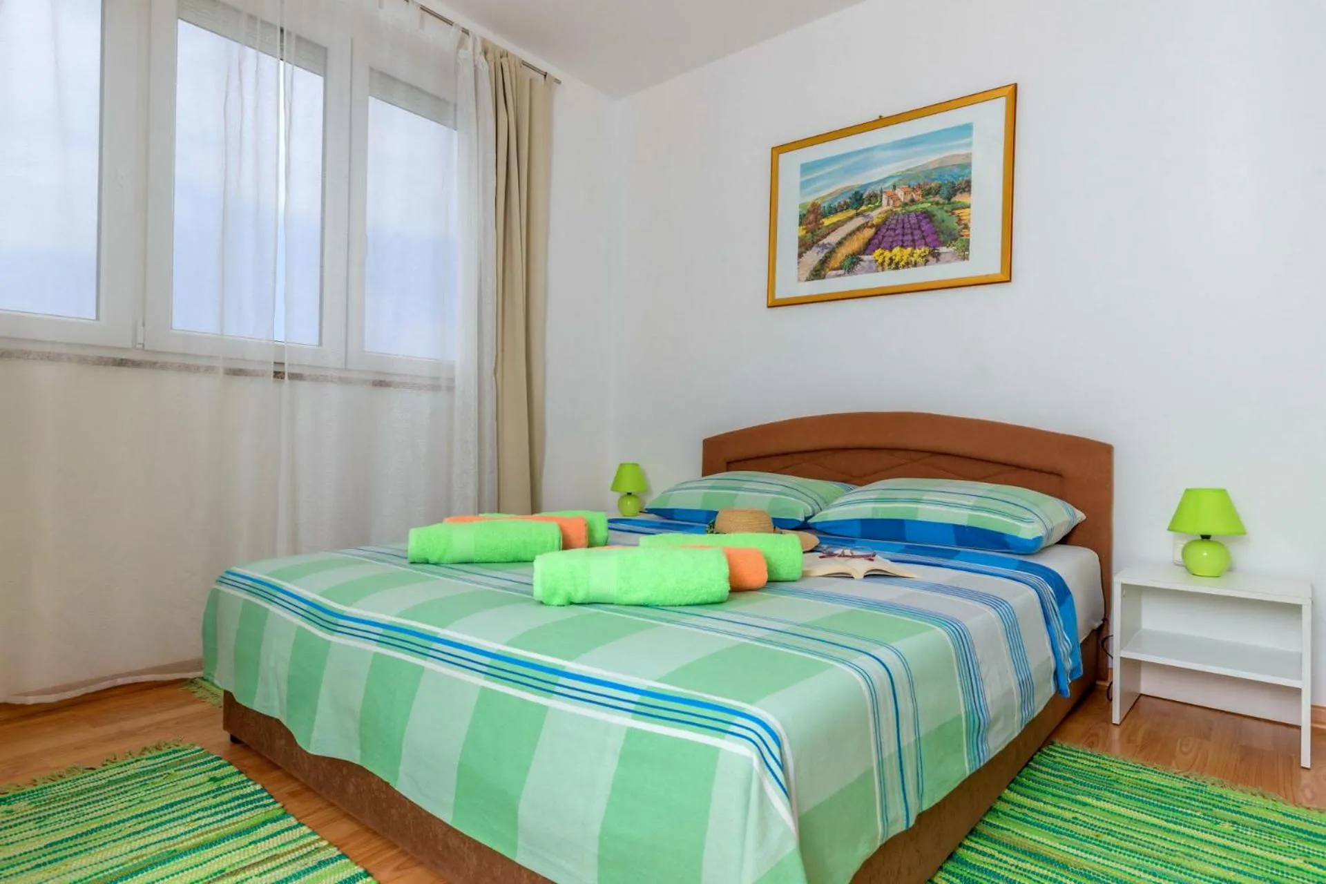 Bed in Apartments Kremenici