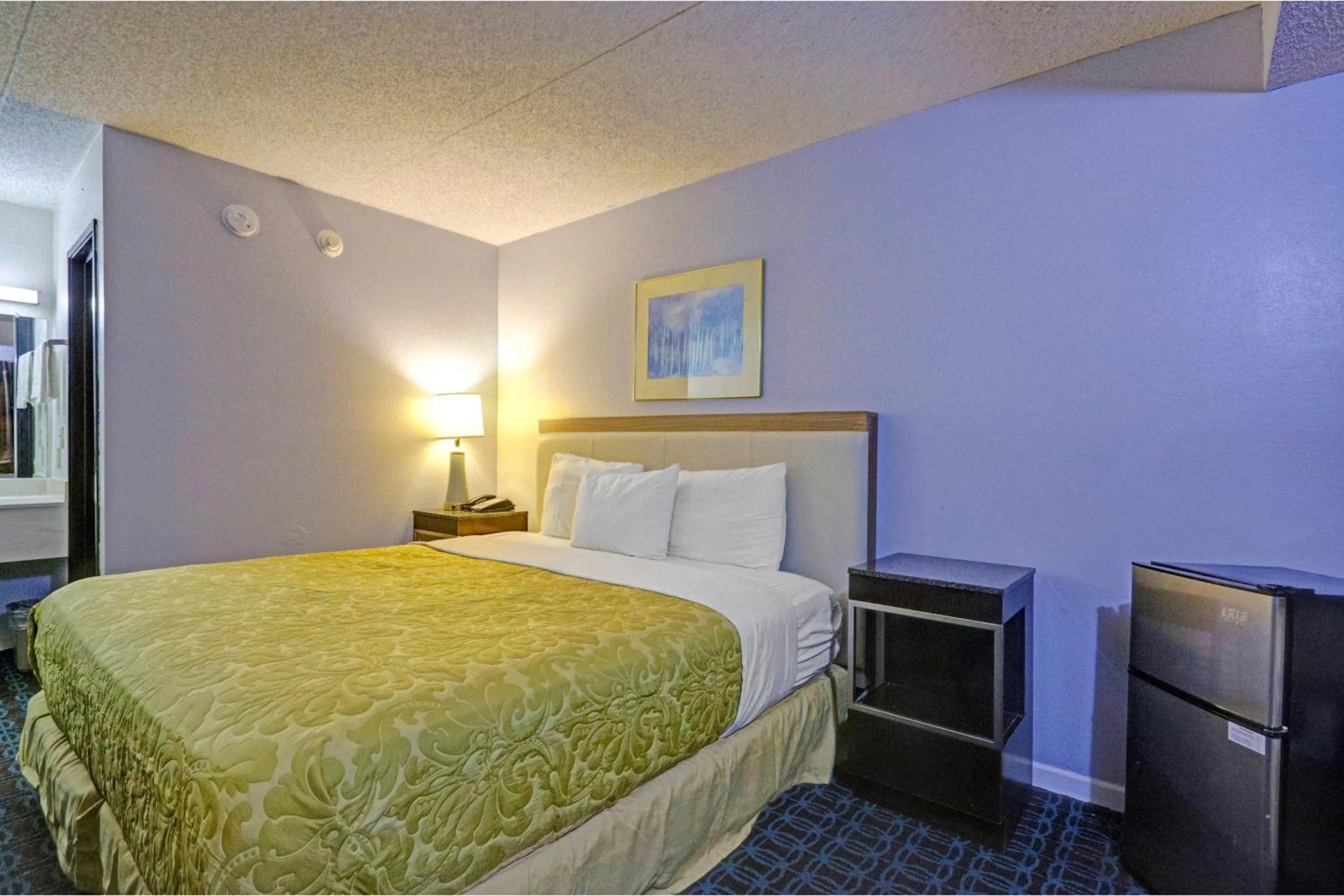 Bedroom, Bed in Brookville Inn By OYO Near Dayton International Airport
