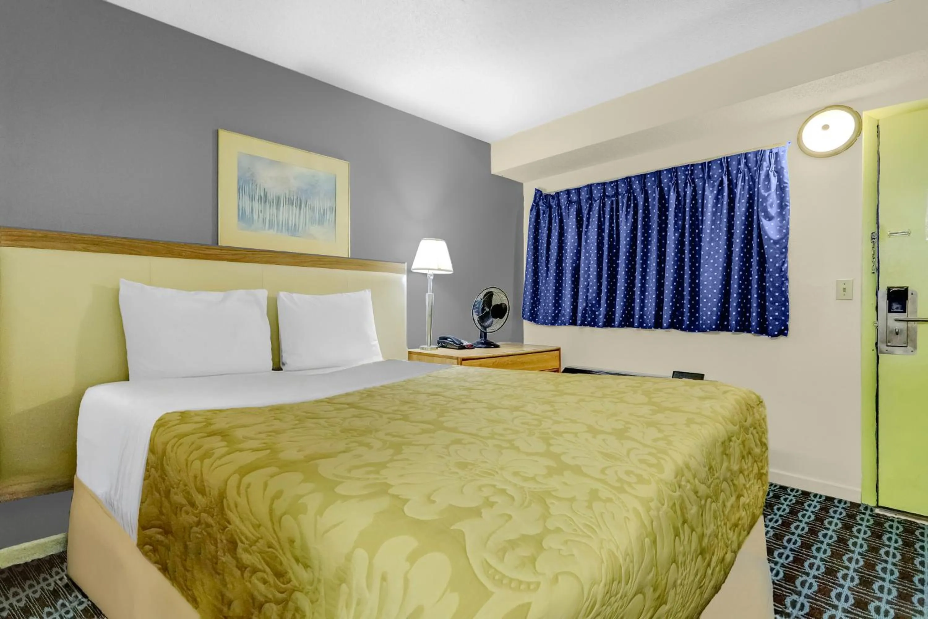 Bedroom, Bed in Brookville Inn By OYO Near Dayton International Airport