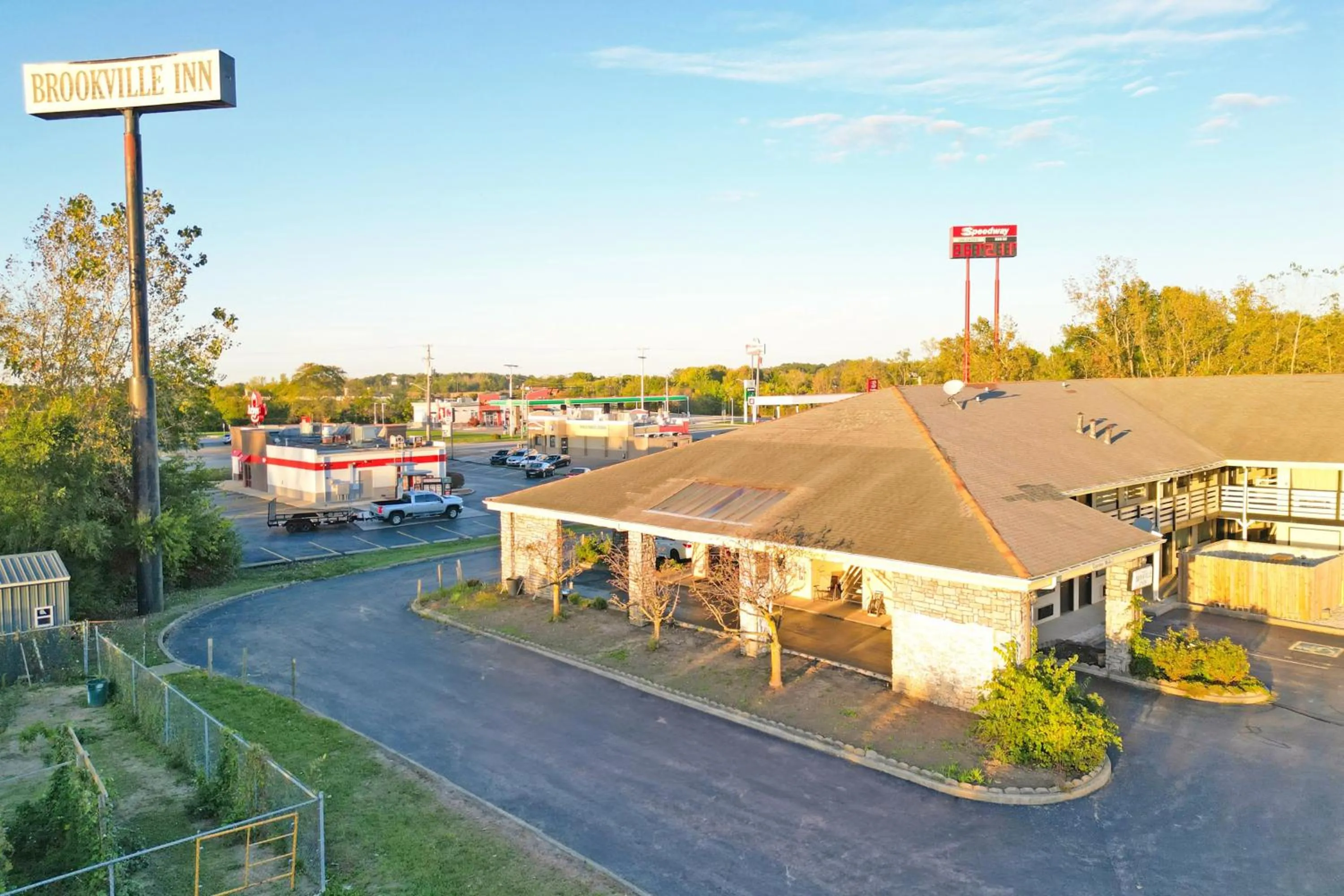 Facade/entrance in Brookville Inn By OYO Near Dayton International Airport