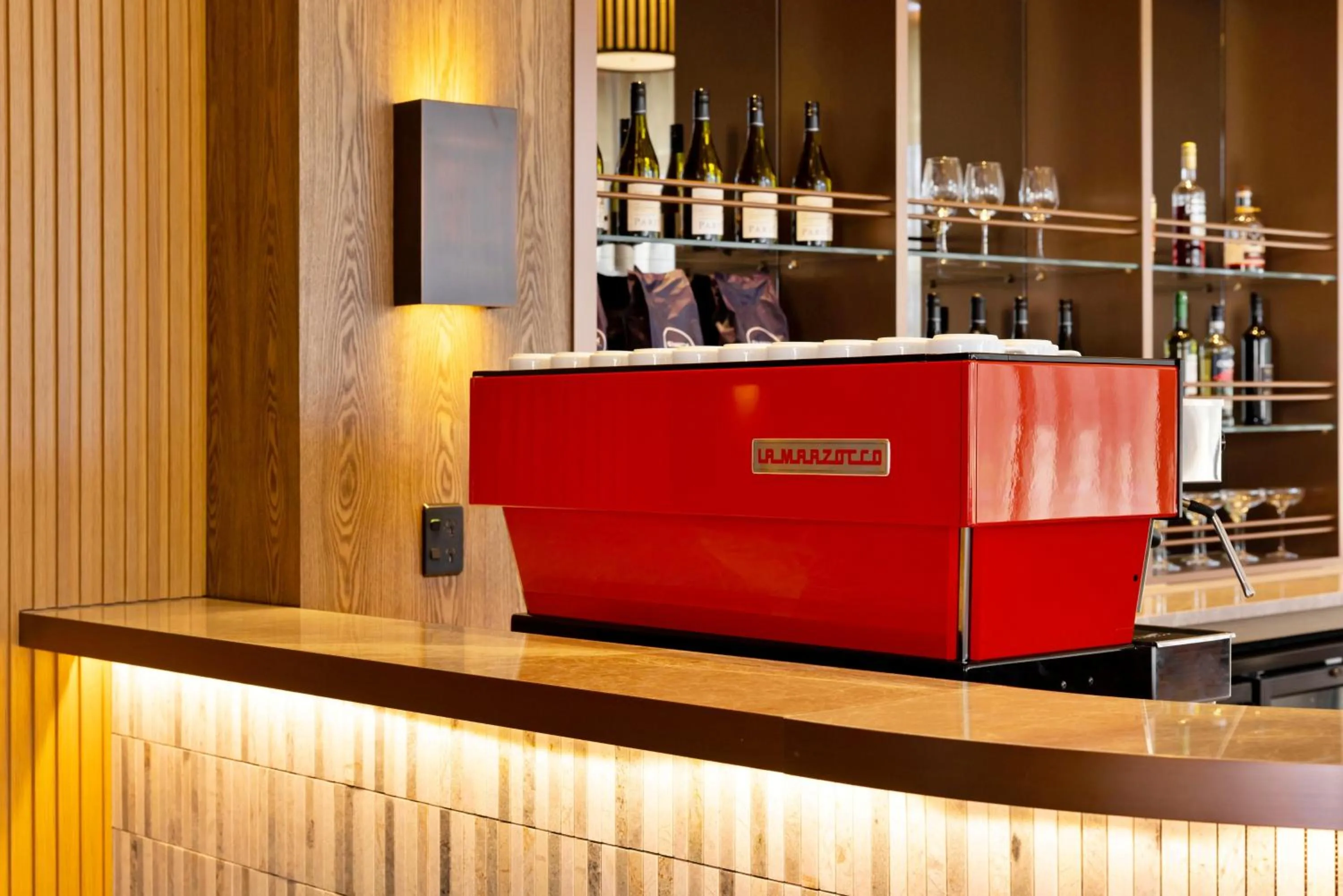 Lounge or bar in Maxim Hotel - Auckland