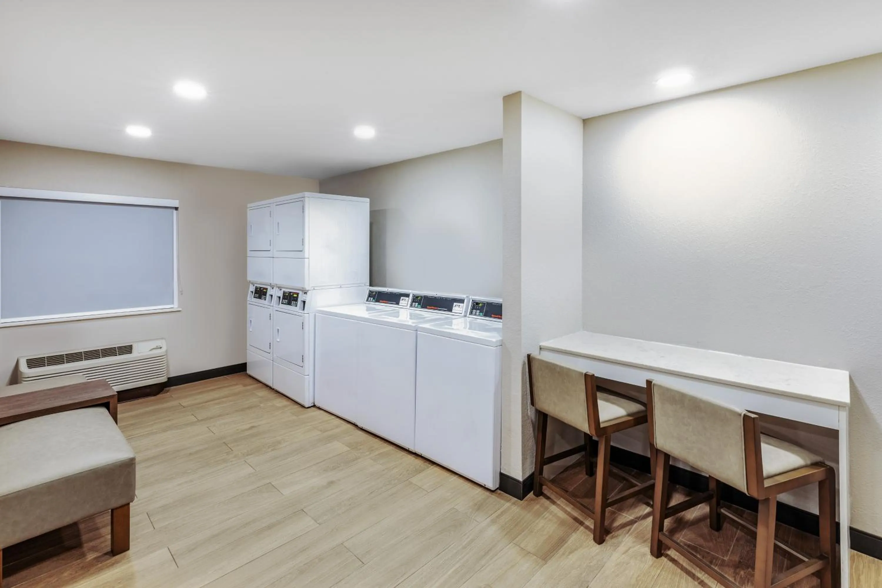 Candlewood Suites - Topeka West by IHG