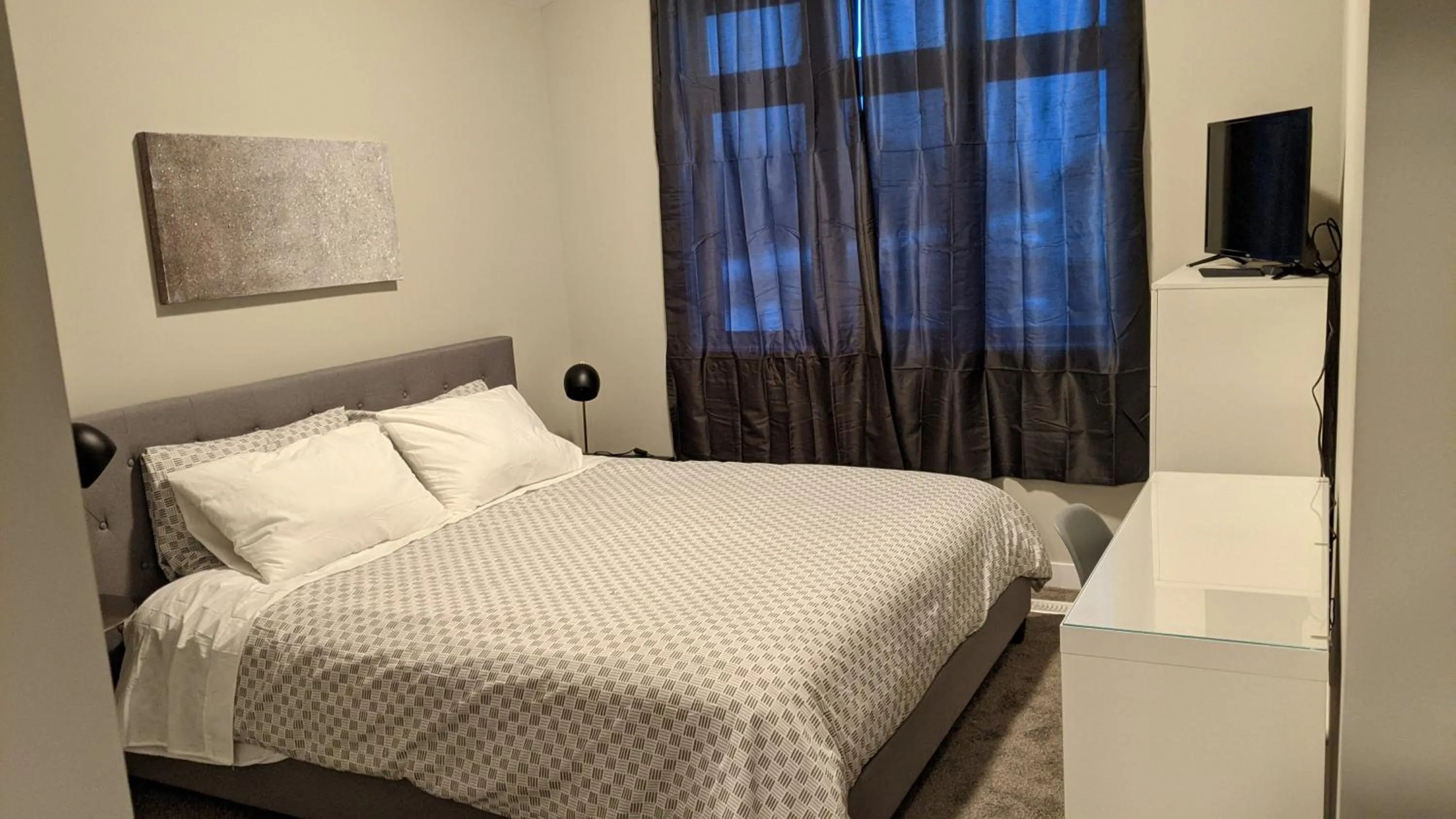 Bedroom, Bed in Boardwalk Homes - Executive Townhomes