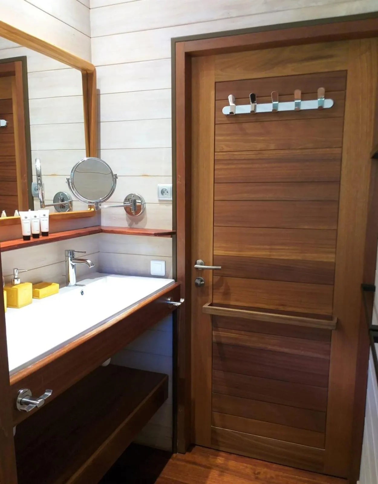 Villa Anuanua by Tahiti Homes