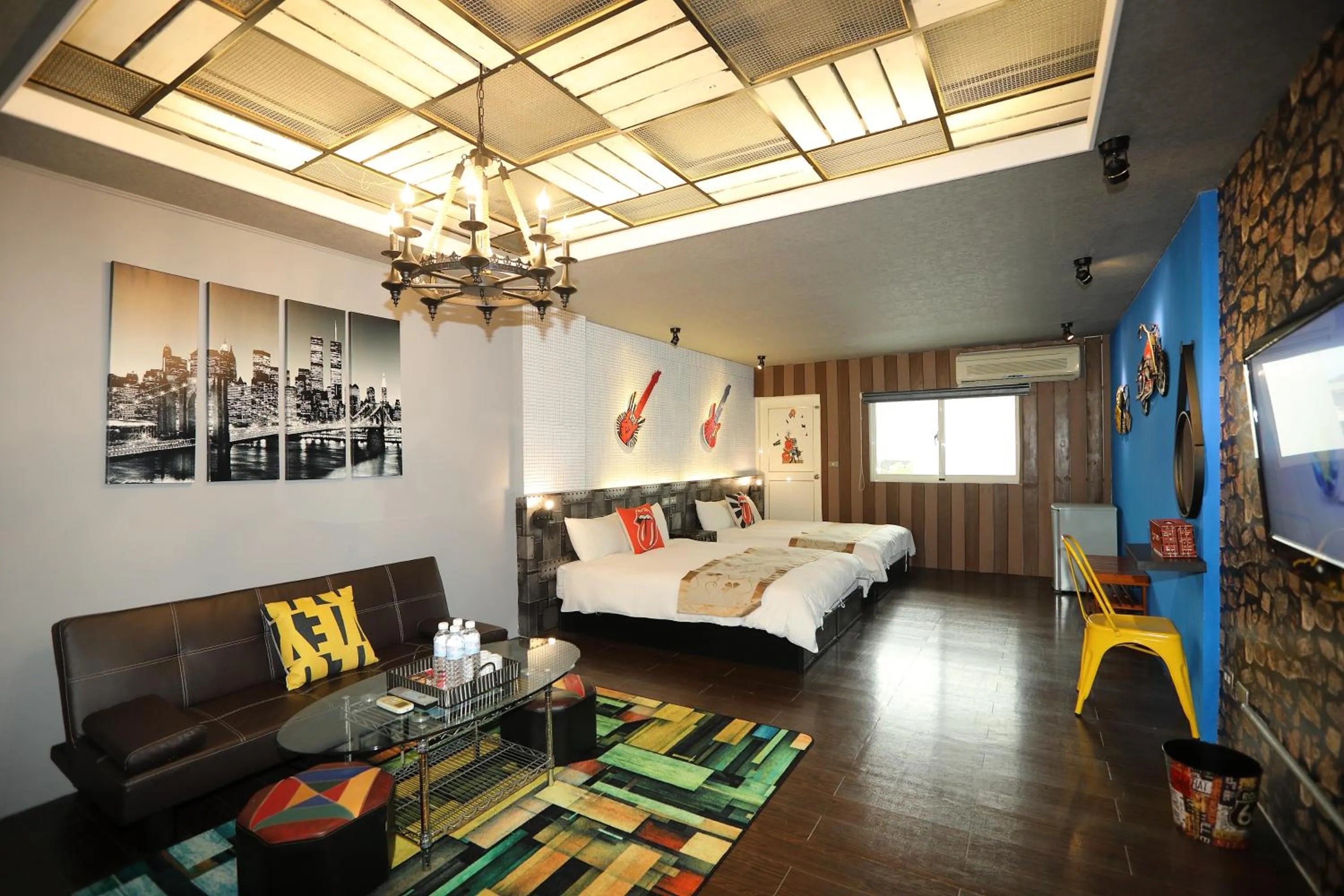 Photo of the whole room, Bed in First Place B&B (Hualien Railway Station)