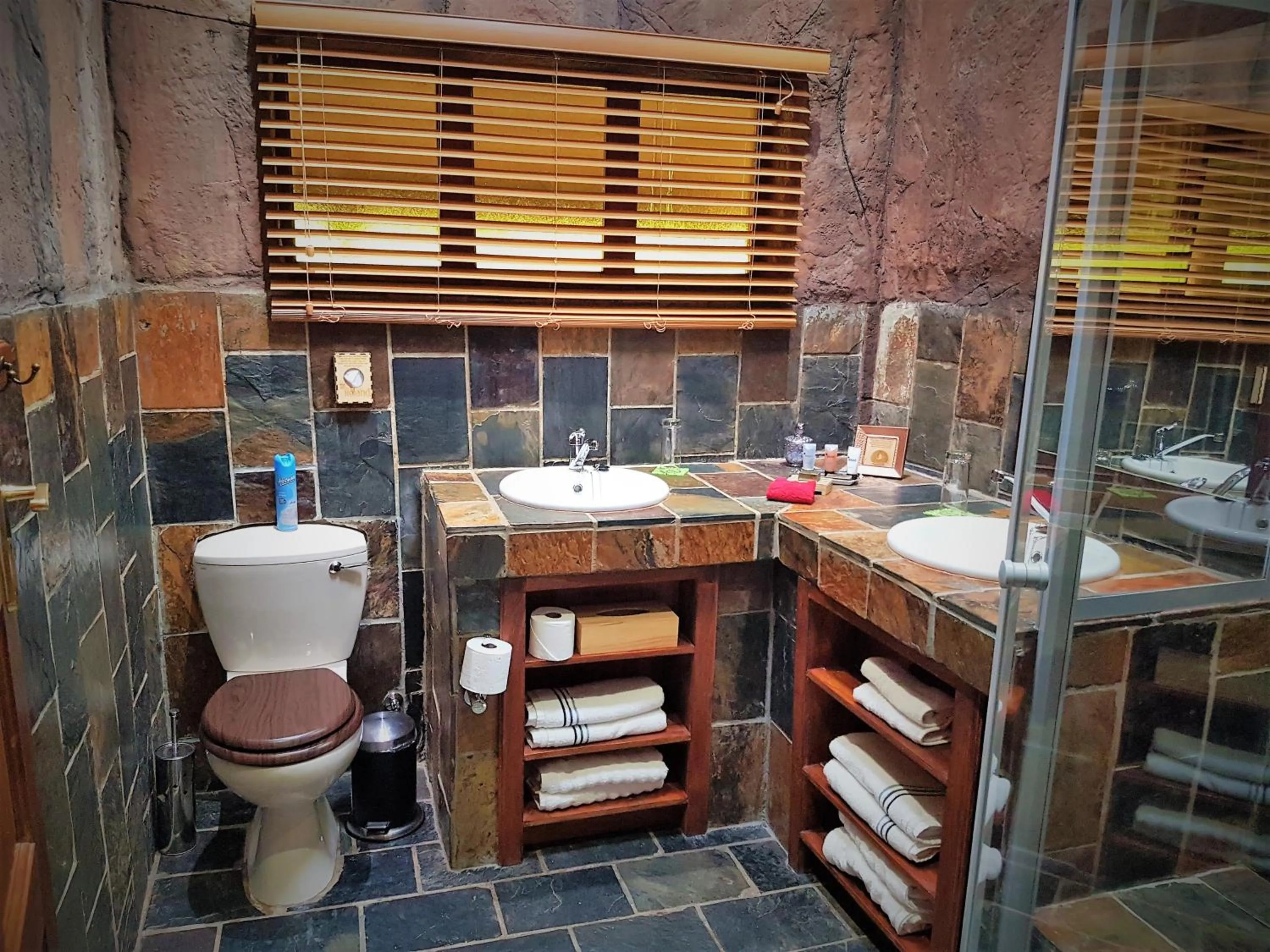 Shower in 61 On Ireland Guest House and Conferencing