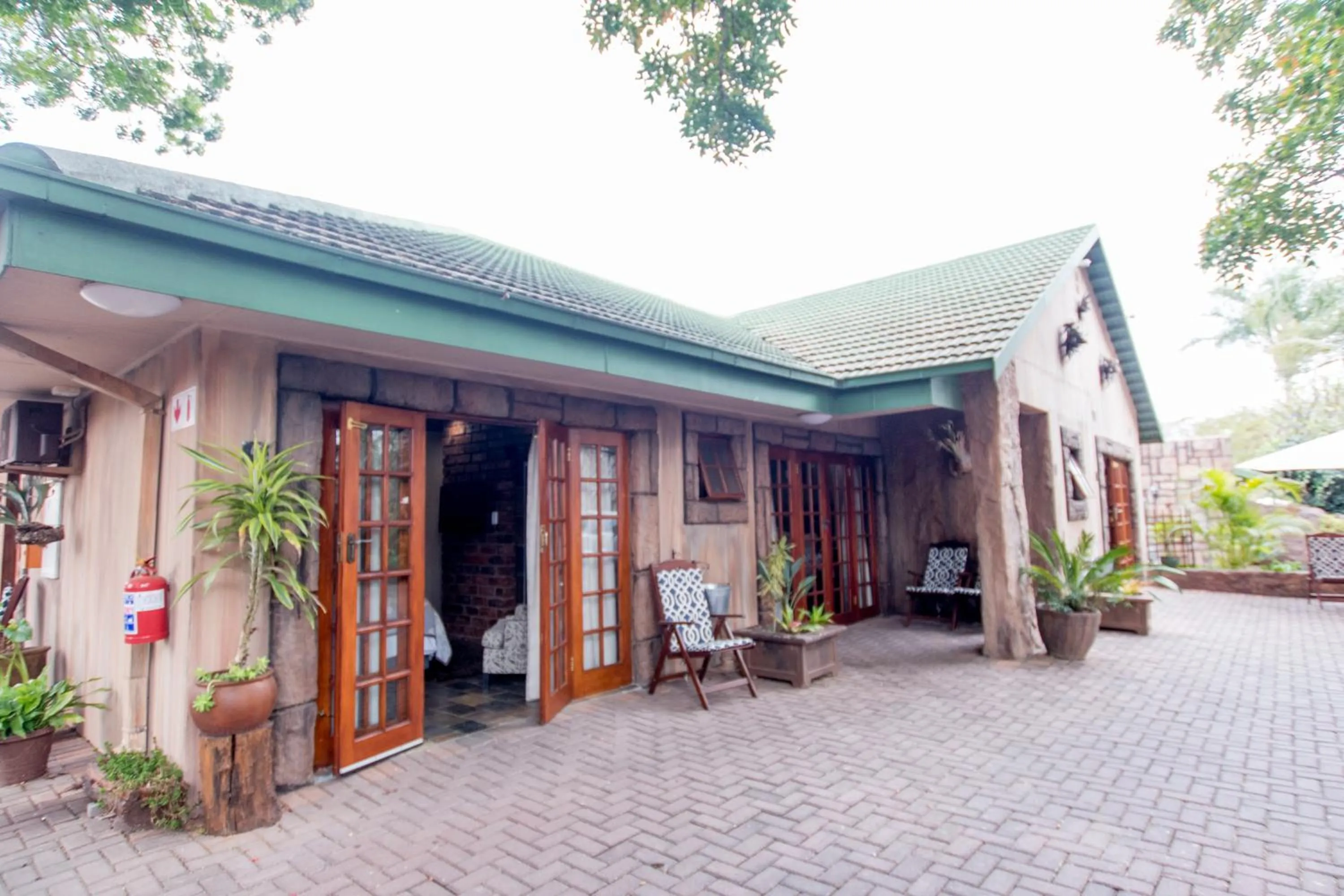 Facade/entrance in 61 On Ireland Guest House and Conferencing