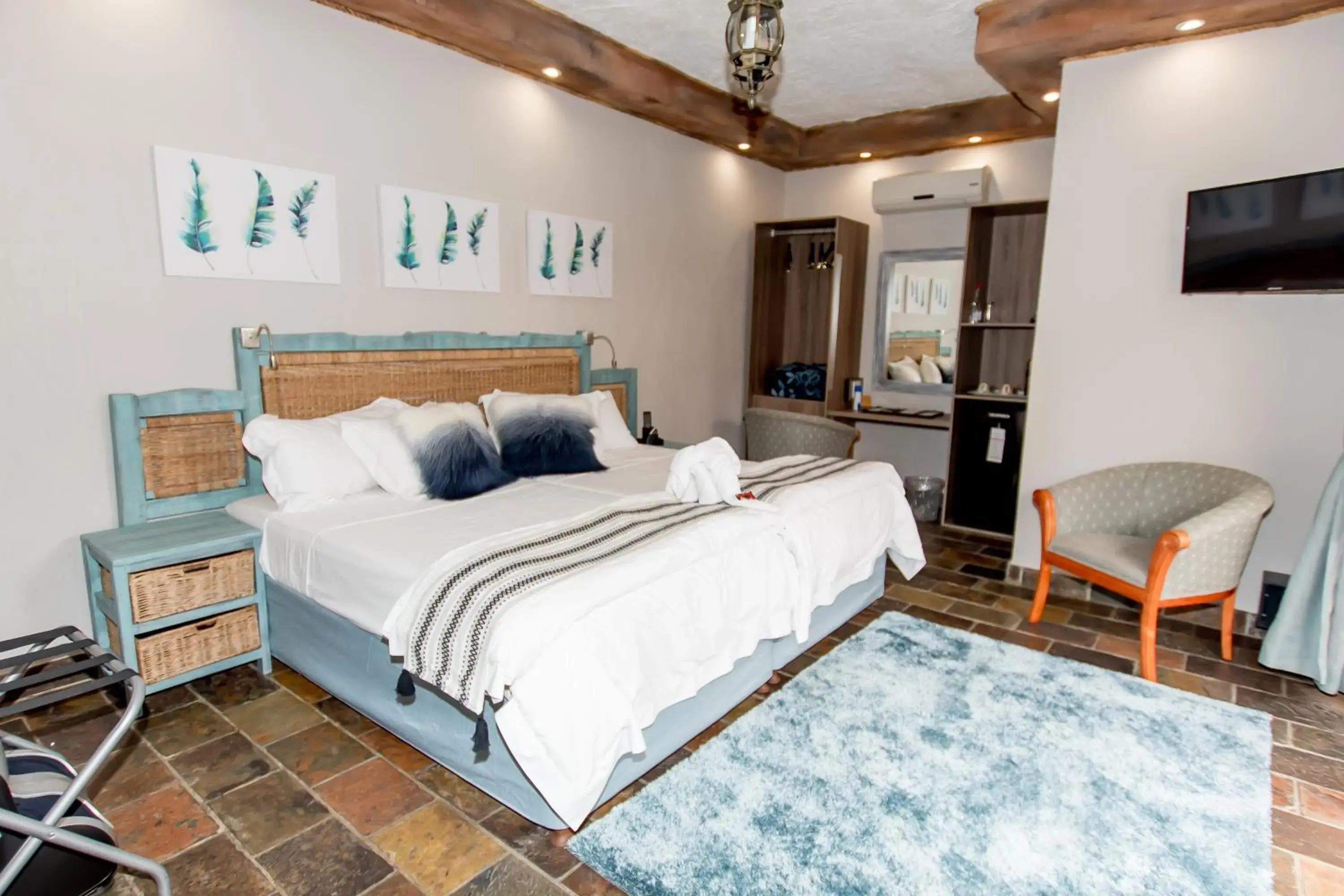 Standard Twin Room - single occupancy in 61 On Ireland Guest House and Conferencing Standard Twin Room - single occupancy in 61 On Ireland Guest House and Conferencing