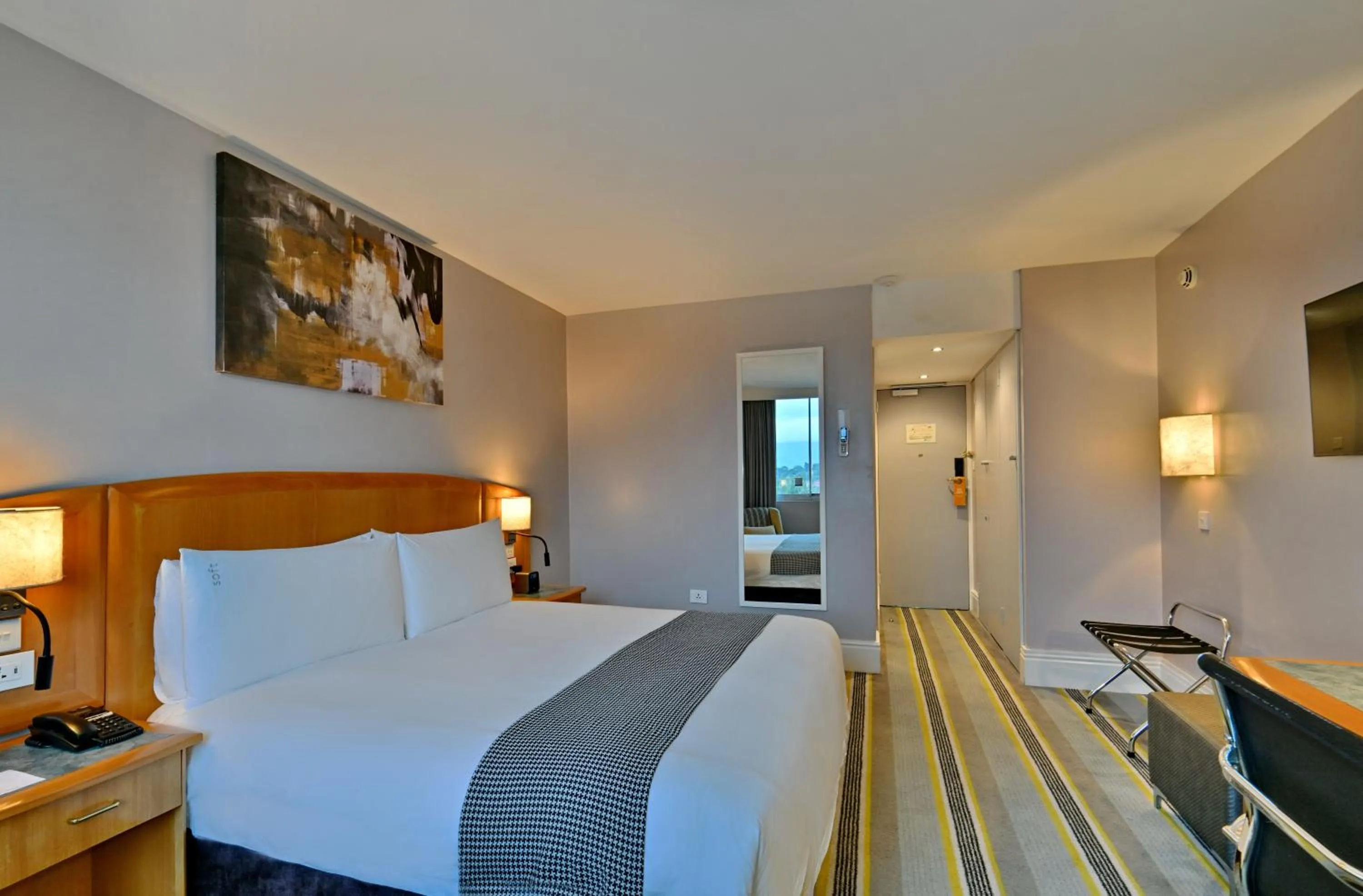 Bed in Holiday Inn - Mutare by IHG