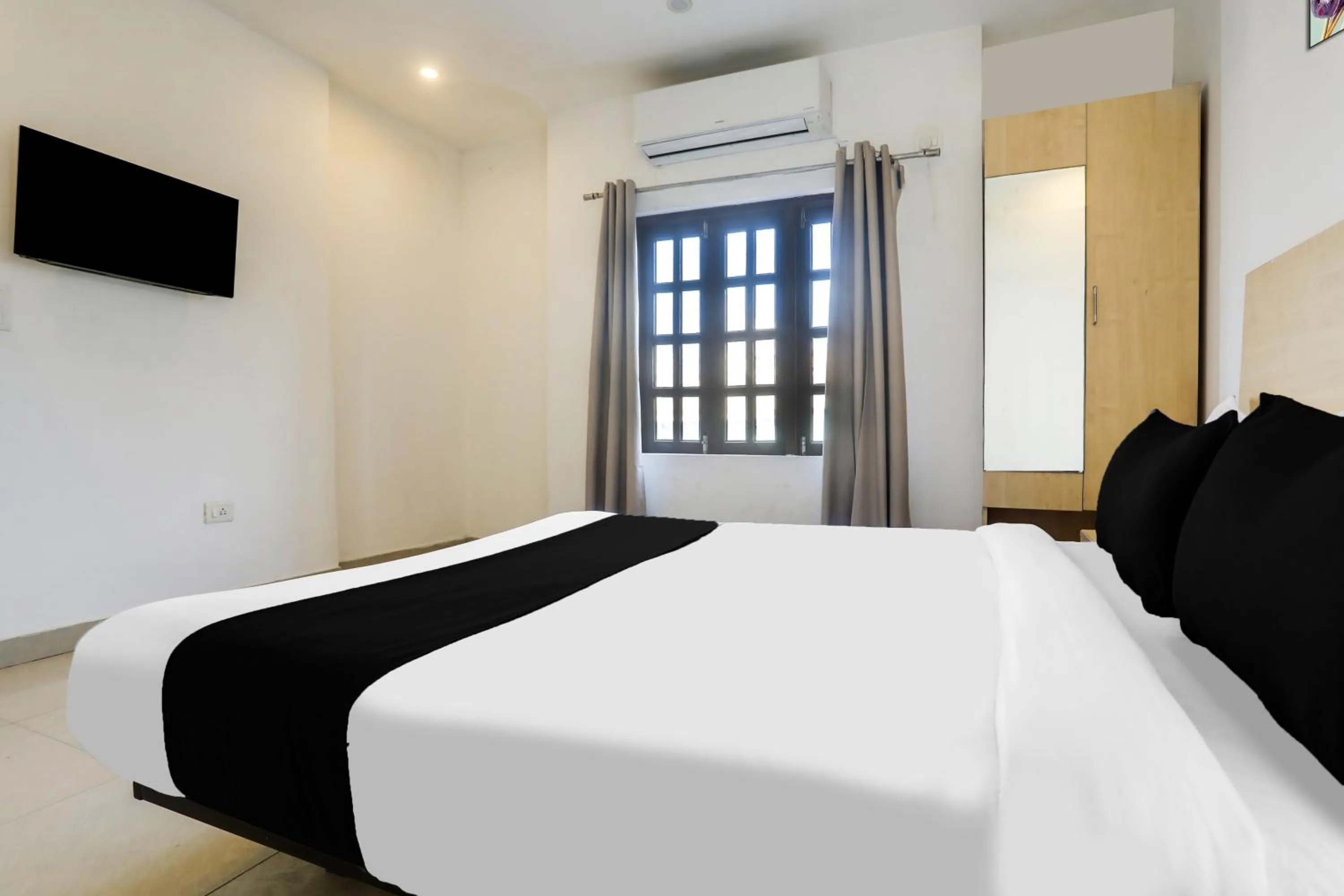 Bedroom, Bed in Super Collection O Gol Park Atala