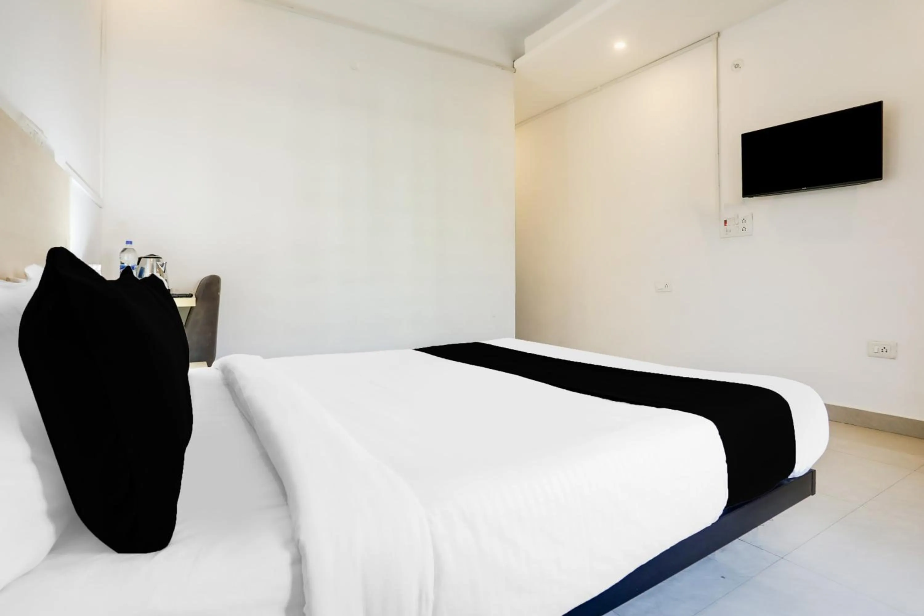 Bedroom, Bed in Super Collection O Gol Park Atala